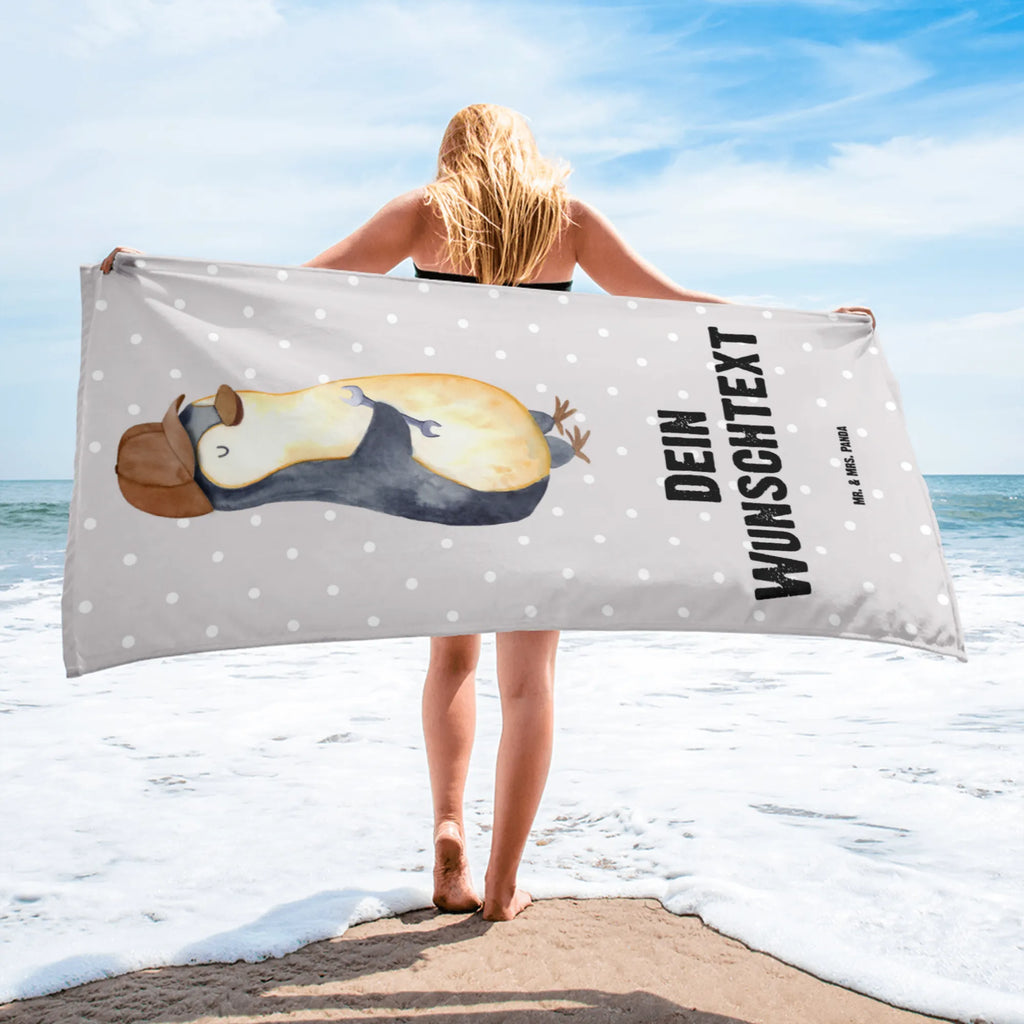 XXL ręcznik kąpielowy z imieniem Jeśli tata tego nie naprawi, to jesteśmy w dupie Bio Baumwolle Handtuch XL Mit Wunschtext, Duschtuch XL Mit Namen, Handtuch XL Für Kinder Mit Namen, Handtuch XL Für Frauen Mit Wunschtext, Badehandtuch XL Mit Wunschtext, XL Handtuch Mit Wunschtext, Design Handtuch XL Mit Gravur, Handtuch 100x180 Personalisiert, Geschenkhandtuch XL Mit Gravur, Handtuch Übergröße Mit Wunschtext, Extra Großes Handtuch Mit Namen, Handtuch XL Für Hochzeit Mit Wunschtext, Handtuch XL Für Strand Personalisiert, XL Handtuch Mit Namen, Hochwertiges Handtuch XL Mit Namen, Sporthandtuch XL Mit Namen, Flauschiges Handtuch XL Personalisiert, Großes Handtuch Mit Gravur, Großes Baumwollhandtuch Mit Gravur, Handtuch In XL Mit Personalisierung, Handtuch 80x200 Mit Wunschtext, Mikrofaser Handtuch XL Mit Namen, XL Handtuch Als Geburtstagsgeschenk Mit Namen, Handtuch XL Für Sauna Mit Gravur, Handtuch XL Für Männer Mit Gravur, Handtuch XL Für Paare Mit Wunschtext, Wellnesshandtuch XL Mit Wunschtext, Saunatuch XL Mit Gravur, Personalisiertes XL Handtuch, Familie, Vatertag, Muttertag, Bruder, Schwester, Mama, Papa, Oma, Opa, Bester Papa der Welt, Geschenk Papa, Vater