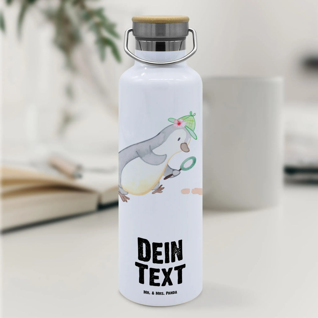 Personalisierte Trinkflasche Detektivin mit Herz Trinkflasche Mit Namen, Isolierte Trinkflasche Mit Gravur, Trinkflasche Mit Gravur, Trinkflasche Bedruckt Mit Namen, Personalisierte Trinkflasche, Trinkflasche Für Kinder Mit Namen, Kunststoff Trinkflasche Mit Wunschtext, Getränkeflasche Mit Wunschtext, Design Trinkflasche Mit Wunschtext, Trinkbehälter Mit Namen, Geschenk Trinkflasche Personalisiert, Trinkflasche Für Büro Mit Gravur, Trinkflasche Für Damen Mit Namen, Trinkflasche Für Kita Mit Namen, Trinkflasche Mit Klappdeckel Und Wunschtext, Trinkflasche Mit Text, Thermo-Trinkflasche Mit Namen, Lustige Trinkflasche Mit Gravur, Flasche Mit Gravur, Trinkflasche Mit Wunschtext, Trinkflasche Für Erwachsene Mit Gravur, Auslaufsichere Trinkflasche Mit Wunschtext, Trinkflasche Für Herren Mit Gravur, Wasserflasche Mit Namen, Trinkflasche Selbst Gestalten, Edelstahl Trinkflasche Mit Gravur, Trinkflasche Für Schule Mit Wunschtext, BPA-Freie Trinkflasche Personalisiert, Trinkflasche Mit Motiv Und Namen, Glas Trinkflasche Mit Namen, Trinkflasche Als Geschenk Mit Namen, Trinkflasche Für Sport Mit Wunschtext, Wiederverwendbare Trinkflasche Mit Wunschtext, Beruf, Ausbildung, Jubiläum, Abschied, Rente, Kollege, Kollegin, Geschenk, Schenken, Arbeitskollege, Mitarbeiter, Firma, Danke, Dankeschön, Ermittlerin, Detektivin, Detektivausbildung, Spurensuche, Agentin, Privatdetektei, Wirtschaftsdetektei, Berufsdetektivin