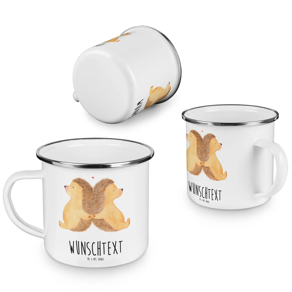 Personalisierte Emaille Tasse Igel händchenhaltend Namenstasse, Emaille Tasse mit Namen, Campinggeschirr personalsisert, personalisierte tasse, tasse bedrucken, Campingtasse bedrucken, Emaille Tasse personalisiert, tassen bedrucken, personalisierte tassen, tasse selbst gestalten, tasse mit namen, Campingtasse personalisiert, Liebe, Partner, Freund, Freundin, Ehemann, Ehefrau, Heiraten, Verlobung, Heiratsantrag, Liebesgeschenk, Jahrestag, Hocheitstag, Liebesbeweis, Geschenk für zwei, große Liebe, Gemeinsamkeit, Hochzeit, Liebesbotschaft, Igel, Igelliebe, Lieblingsmensch, Love, Hand in Hand