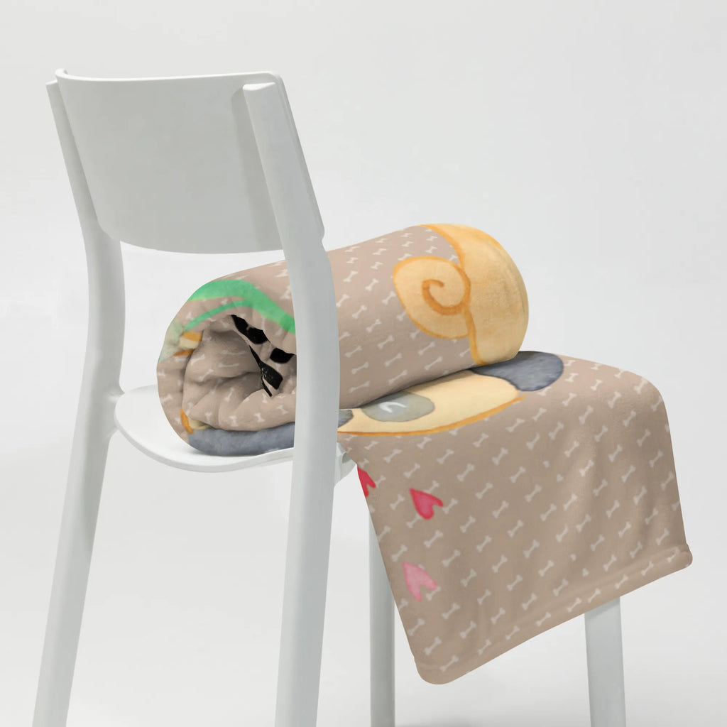 Baby blanket with name pug In love dog, mutt, hound, woof, dog mama, dog breed, love dogs, love for dogs, dog decorative items, bag with dog print, funny gifts for dog owners, what do you give a dog lover, Christmas gifts for dogs, gifts for dogs, dog sayings, dog love, in love, partner, love, love saying. Engaged, Pug, boob, gift friend