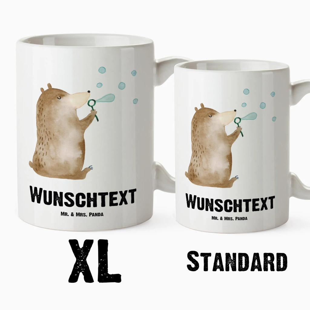 Personalisierte XL Tasse Bär Seifenblasen Riesentasse Mit Gravur, XL Kaffeebecher Mit Wunschtext, Große Tasse Bedruckt Mit Namen, Mega Tasse Mit Spruch, XL Tasse Mit Wunschtext, XL Tasse Als Geschenk Mit Spruch, Design Tasse Groß Mit Personalisierung, Lustige XL Tasse Mit Wunschtext, Riesige Tasse Mit Botschaft, Tasse In Übergröße Mit Text, Große Tasse Mit Aufdruck, Teetasse XL Mit Wunschtext, XL Tasse Mit Liebevollem Spruch, Kaffeetasse XL Mit Namen, Frühstückstasse XL Mit Namen, Extra Große Tasse Personalisiert, Große Tasse Mit Text, Jumbo Tasse Personalisiert, XL Tasse Mit Eigenem Text, XL Tasse Für Büro Mit Wunschtext, Personalisierte XL Tasse, Becher XL Personalisiert, Mikrowellengeeignete XL Tasse Mit Text, Teddy, Bär, Teddybär, Seifenblasen Bär Lustig Sein Glücklich Traurig Happy