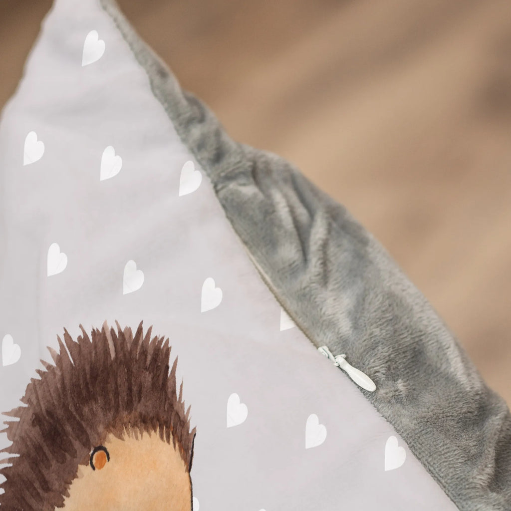 Cat bed Hedgehogs in love Katzenbett, Tierbett, Kater, Katzenliege, Katenborb, Katze, Körbchen, Liebe, Partner, Freund, Freundin, Ehemann, Ehefrau, Heiraten, Verlobung, Heiratsantrag, Liebesgeschenk, Jahrestag, Hocheitstag, Verlobt, Hochzeit, Verheiratet, Verliebt, Liebesbeweis, Geschenk, Igel, Hochzeitstag