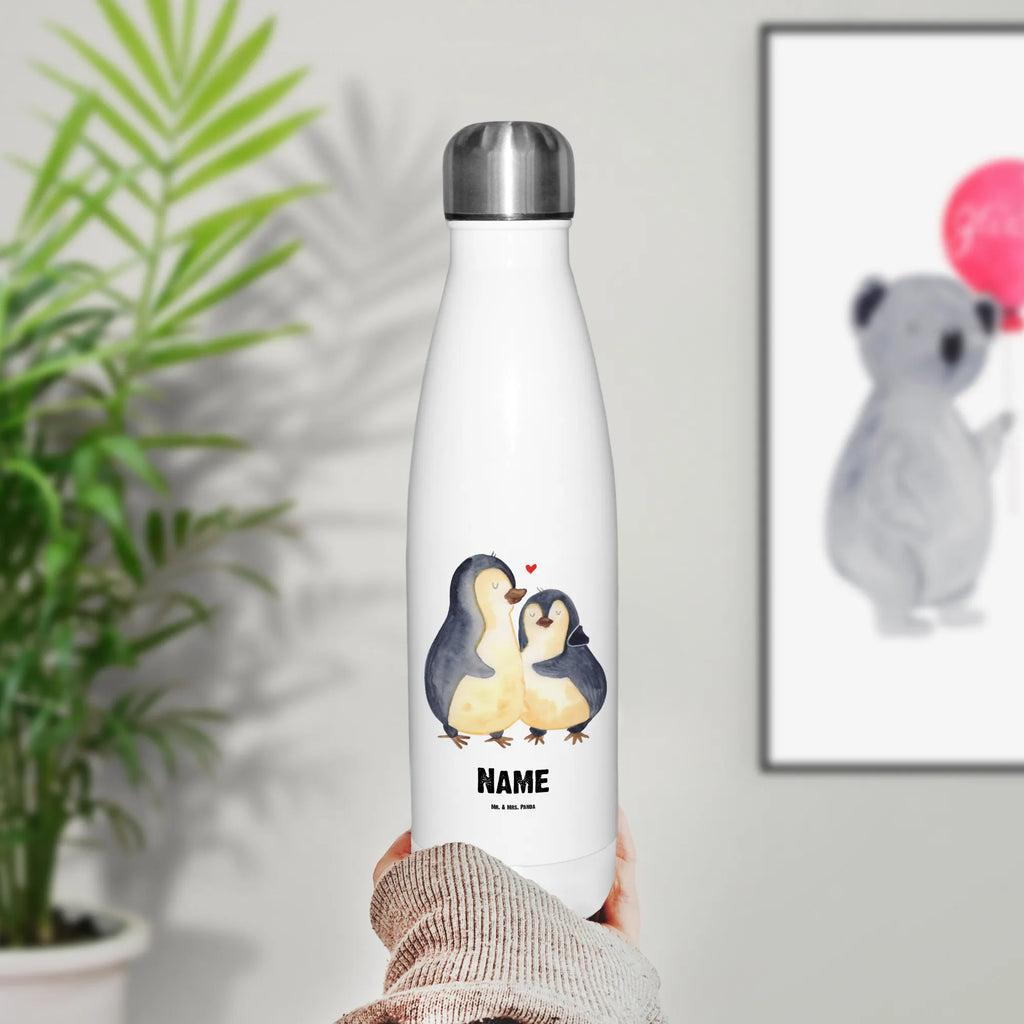 Personalisierte Thermosflasche Pinguine Einschlafen Flasche Für Kohlensäure Mit Gravur, Thermosflasche Mit Namen, Getränkeflasche Personalisiert, Thermosflasche Reisen Mit Namen, Personalisierte Thermosflasche, Thermosflasche Damen Personalisiert, Robuste Thermosflasche Personalisiert, Spülmaschinenfeste Thermosflasche Mit Gravur, Thermosflasche Kinder Mit Namen, Doppelwandige Trinkflasche Mit Gravur, Thermosflasche Für Tee Mit Namen, BPA-Freie Thermosflasche Mit Namen, Kalthalteflasche Mit Wunschtext, Isolierflasche Mit Gravur, Klassische Thermosflasche Mit Namen, Vakuumflasche Mit Namen, Thermosflasche 500ml Mit Gravur, Thermosflasche Herren Mit Wunschtext, Moderne Thermosflasche Mit Text, Trinkflasche Isoliert Mit Namen, Thermosflasche Für Kaffee Mit Wunschtext, Thermosflasche Für Sport Mit Namen, Edelstahlflasche Mit Wunschtext, Thermosflasche Mit Trinkverschluss Und Namen, Thermoflasche Edelstahl Mit Gravur, Thermosflasche Outdoor Mit Gravur, Thermoflasche Personalisiert, Umweltfreundliche Thermosflasche Mit Wunschtext, Thermosflasche Für Schule Mit Gravur, Thermosflasche 750ml Mit Namen, Thermosflasche Mit Wunschtext, Thermoskanne Unterwegs Mit Namen, Leichte Thermosflasche Mit Wunschtext, Sommerflasche Mit Wunschtext, Thermosflasche Für Büro Mit Wunschtext, Thermosflasche Für Wasser Personalisiert, Auslaufsichere Thermosflasche Mit Wunschtext, Warmhalteflasche Personalisiert, Thermosflasche Wandern Mit Gravur, Thermosflasche Mit Drehverschluss Und Gravur, Nachhaltige Thermosflasche Mit Gravur, Thermosflasche 1 Liter Personalisiert, Freundin, Freund, Liebe, Liebesgeschenk, Jahrestag, Verlobung, Partner, Ehemann, Ehefrau, Heiraten, Heiratsantrag, Hocheitstag, Valentinstag, für Männer, Geschenk für Partner, Liebesbeweis, Mitbringsel, Hochzeitstag, für Ehemann, Geschenk für Freundin, Geschenk für Frauen