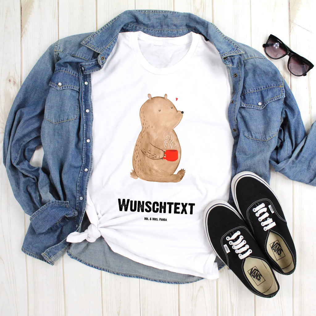 Personalisiertes T-Shirt Bär Morgenkaffee T-Shirt mit Aufruck, T-Shirt Personalisiert, T-Shirt mit Namen, Ehefrau, Hocheitstag, Heiratsantrag, Heiraten, Jahrestag, Verlobung, Liebesgeschenk, Liebe, Partner, Freundin, Ehemann, Freund, für Männer, Liebesbeweis, Geschenk für Freundin, für Ehemann, Geschenk für Partner, Geschenk für Frauen, Hochzeitstag, Valentinstag, Mitbringsel