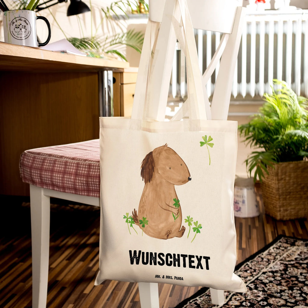 Personalisierte Tragetasche Hund Kleeblatt Personalisierter Jutebeutel, Stoffbeutel mit Namen, Personalisierter Stoffbeutel, Personalisierte Jutetasche, Personalisierter Beutel, Einkaufstasche mit Namen, Personalisierte Einkaufstasche, Personalisierte Kindergartentasche, Personalisierte Beuteltasche, Tragetasche mit Namen, Personalisierte Tasche, Hund, Hundemotiv, Haustier, Hunderasse, Tierliebhaber, Hundebesitzer, Sprüche, Motivation, Geschenk, Tagträume, Kleeblatt, Selbstliebe, Glück, Achtsamkeit, Neuanfang, Glücksbringer