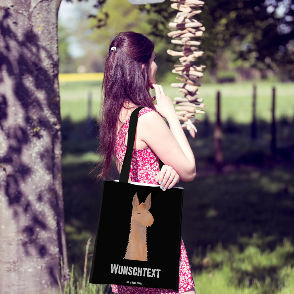 Personalisierte Tragetasche Lamakopf genervt Personalisierte Tasche, Personalisierte Kindergartentasche, Personalisierte Jutetasche, Einkaufstasche mit Namen, Personalisierter Beutel, Stoffbeutel mit Namen, Tragetasche mit Namen, Personalisierte Beuteltasche, Personalisierter Jutebeutel, Personalisierte Einkaufstasche, Personalisierter Stoffbeutel, Lama, Alpaka, Lamas, Chef, Büro, genervt sein, Partnerin, Chefin, Büroalltag, beste Freundin, Azubi, Recht haben, Freundin
