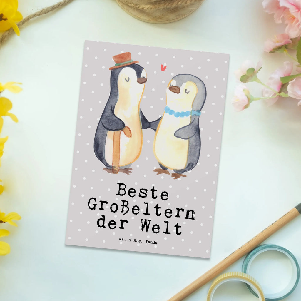 Postcard penguin Best grandparents in the world Ansichtskarten, kunstkarte, Ansichtskarte, Designkarte, bildkarte, Kunstkarten, Motivkarte, Postkarte, spruchkarte, Fotokarte, Postkarten, Grußkarte, einzelkarte, Geschenkidee, Geschenk, Schenken, Mitbringsel, Geburtstag, Geburtstagsgeschenk, für, Danke, Dankeschön, Bedanken, Freude machen, Geschenktipp, Oppa, Omma, Großmama, Opa, Enkelin, Großeltern, Ommi, Enkel, Großvater, Oma, Bester, Omi, Opi. Großpapa, Großmutter, Oppi, Grosseltern, Enkelkind, Kleinigkeit