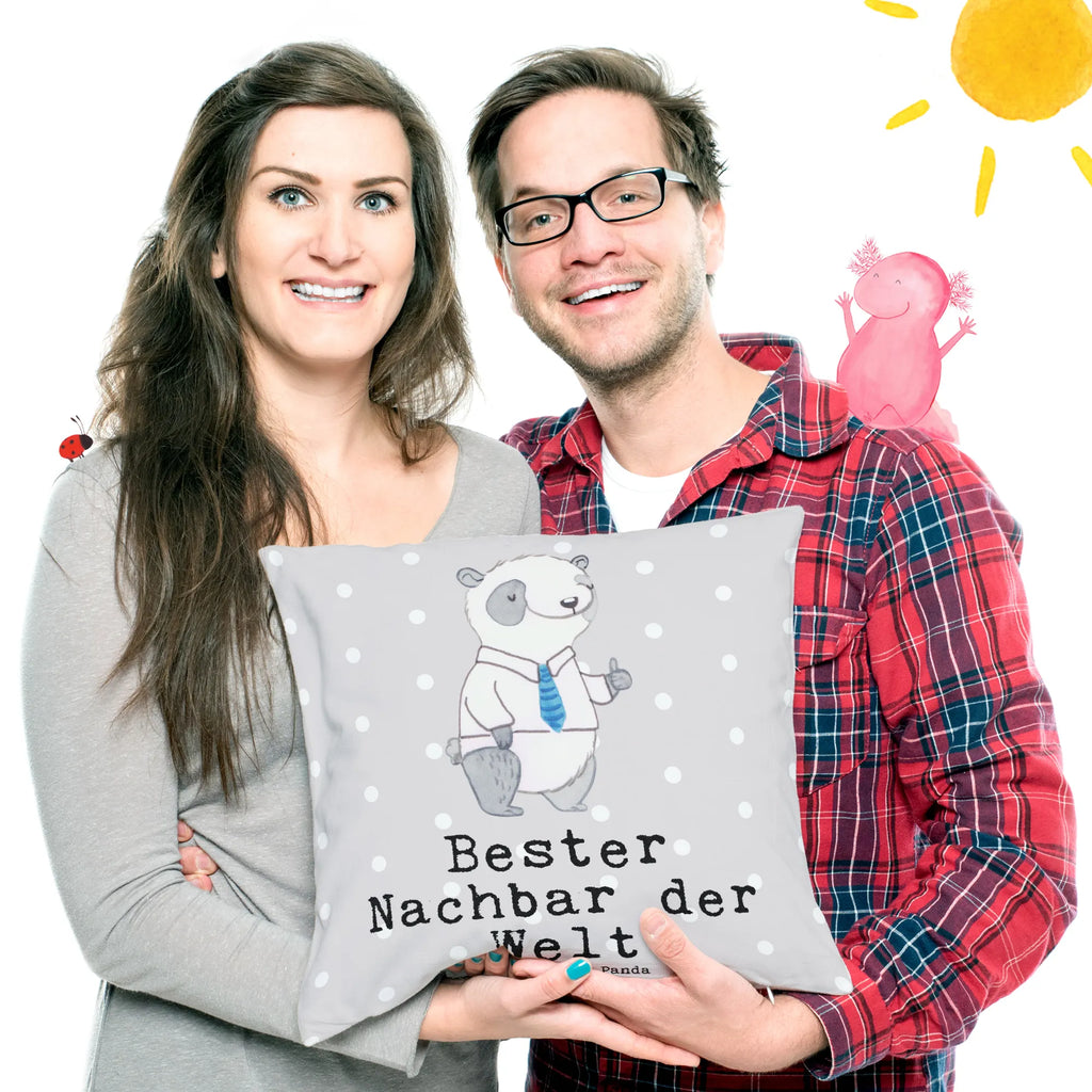 40x40 Kissen Panda Bester Nachbar der Welt Sofakissen, Kopfkissen, zier kissen, Motivkissen, microfaser dekokissen, Mikrofaser Kissen, couch kissen, Dekokissen, deko kissen, Sofakissen 40x40, kissen mikrofaser, kuschelkissen 40x40, kuschel kissen, kissen für couch, microfaser sofakissen, Couchkissen, kissen für sofa, Kuschelkissen, couchkissen 40x40, microfaser kopfkissen, kissen 40 x 40, wurfkissen, zierkissen 40x40, Dekokissen 40x40, Zierkissen, Kissen, sofa kissen, Kopfkissen 40x40, Kissen 40x40, 40x40 kissen, microfaser zierkissen, 40 X 40 Kissen, wohnzimmer kissen, Dekokissen Sofa, Polsterkissen, Geschenkidee, Geschenk, Schenken, Mitbringsel, Geburtstag, Geburtstagsgeschenk, für, Danke, Dankeschön, Bedanken, Freude machen, Geschenktipp, Nachbar, Freund, Nachbarschaft, Nachbarn, Bewohner, Angrenzer, Anwohner, Freundschaft