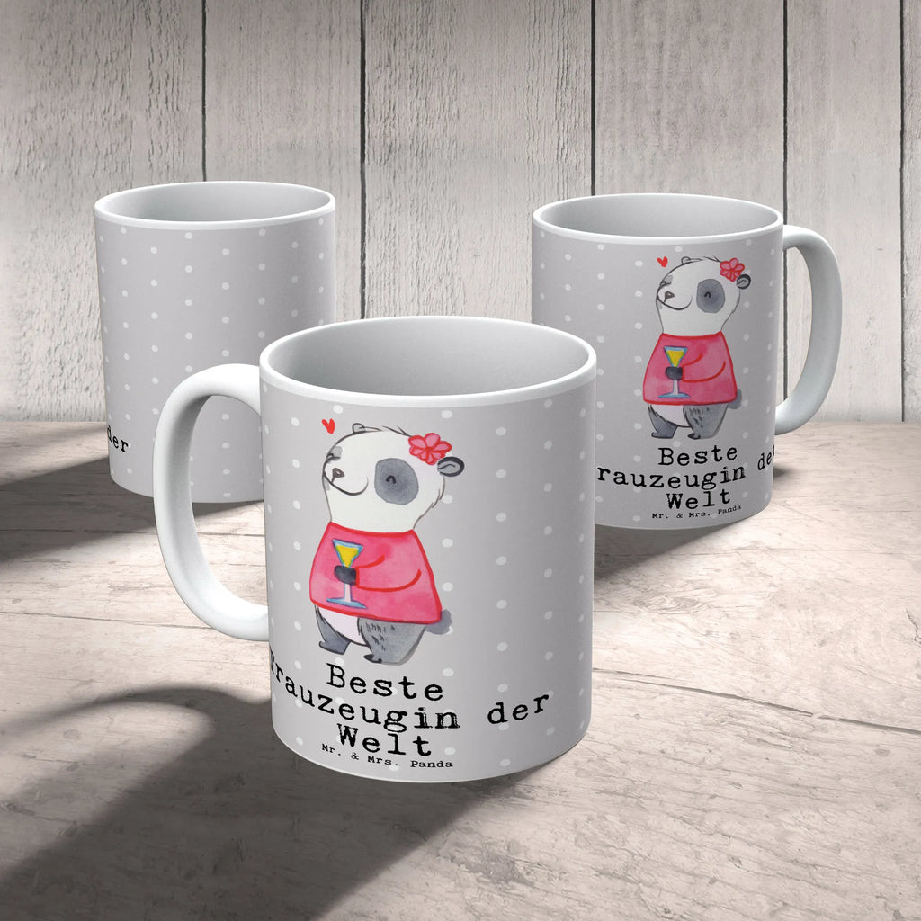 Tasse Panda Beste Trauzeugin der Welt design tasse, statement tasse, Mug, tasse für büro, Kaffeebecher, Bürobecher, kaffeebecher keramik, Kaffeepott, Trinktasse, Bürotasse, Tasse mit Spruch, Keramiktasse, Tasse mit Motiv, Teepott, Sprüchetasse, Becher, Kaffeetasse, Teetasse, Trinkbecher, kaffeetasse bedruckt, Dekotasse, Geschenktasse, Teebecher, Bedruckte Tasse, Henkeltasse, schöne tasse, heißgetränkebecher, kaffeebecher bedruckt, kaffeetasse keramik, Pott, milchkaffeetasse, Motivtasse, Henkelbecher, Coffee Mug, haferl, Tasse, tasse für kaffee, Frühstücksbecher, Frühstückstasse, Keramikbecher, Designtasse, hochwertige tasse, Kakaotasse, Geschenkidee, Geschenk, Schenken, Mitbringsel, Geburtstag, Geburtstagsgeschenk, für, Danke, Dankeschön, Bedanken, Freude machen, Geschenktipp, Standesamt, Trauhzeugin, Braut, Kirche, Trauung, JGA, Freundin, Hochzeit, Heirat, Trauzeugin