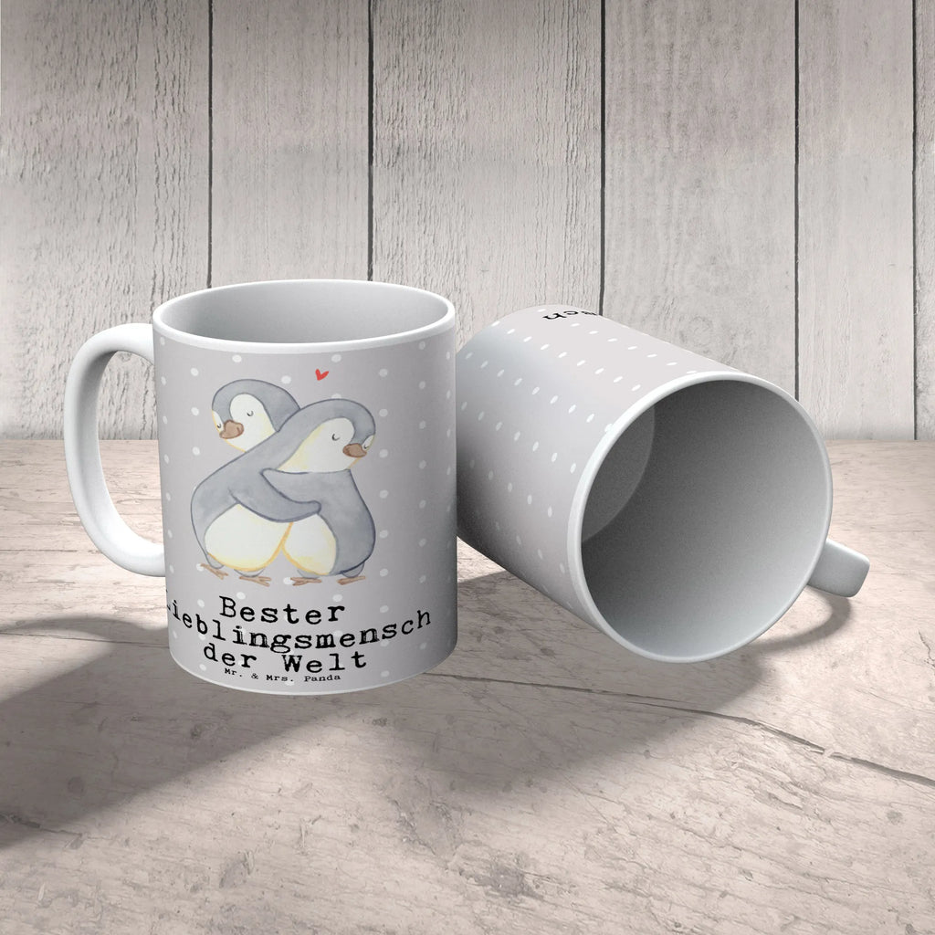 Tasse Pinguin Bester Lieblingsmensch der Welt Geschenktasse, Teetasse, Tasse mit Motiven, Porzellantasse, Tasse, Bürotasse, Tasse mit Zitaten, Keramiktasse, Kaffeetasse, für, Dankeschön, Geschenk, Schenken, Geburtstag, Geburtstagsgeschenk, Geschenkidee, Danke, Bedanken, Mitbringsel, Freude machen, Geschenktipp, Freund, Familie, Liebling, Liebe, Mama, Partner, Bae, Herz, Lieblingsmensch, Love, Papa, beste Freundin, Lieblings Mensch