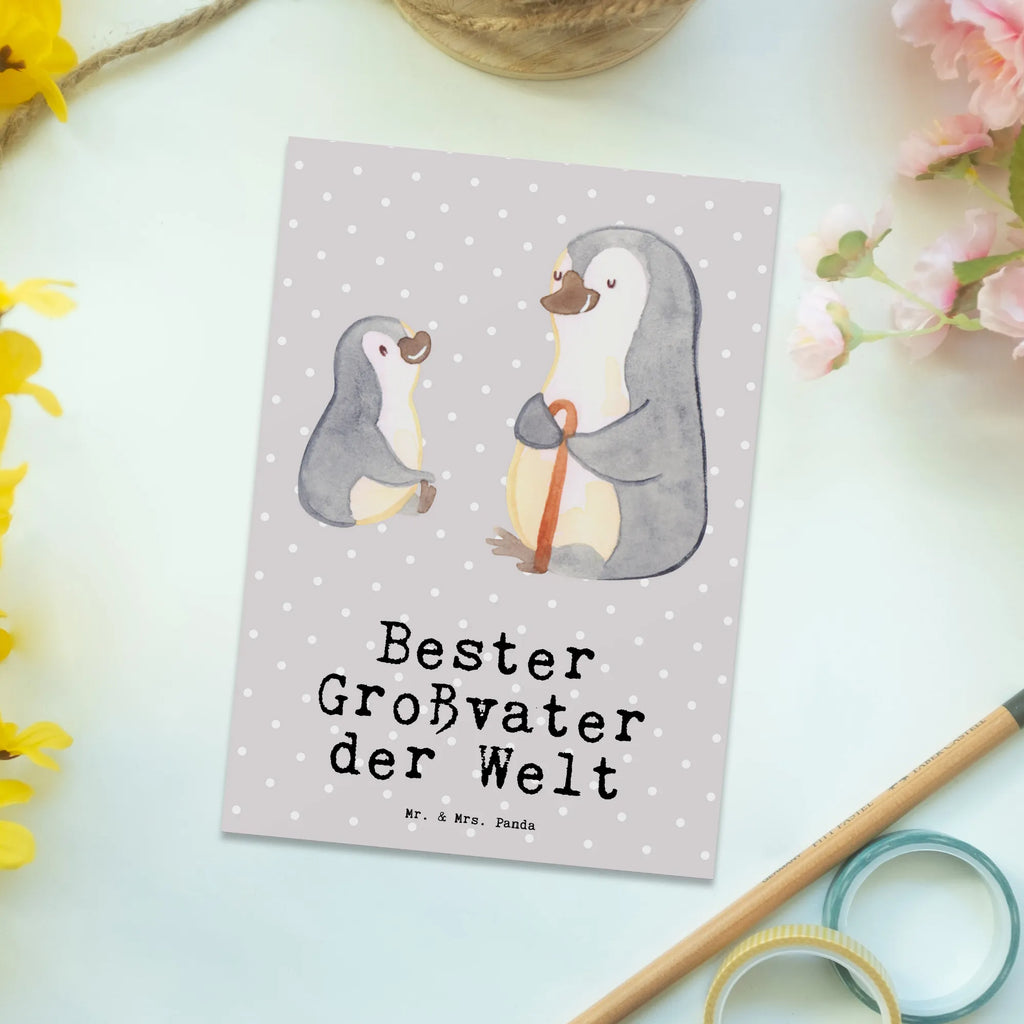 Postkarte Pinguin Bester Großvater der Welt Ansichtskarte, Kunstkarten, Motivkarte, spruchkarte, einzelkarte, Fotokarte, Ansichtskarten, Postkarten, Postkarte, kunstkarte, bildkarte, Grußkarte, Designkarte, Geschenkidee, Geschenk, Schenken, Mitbringsel, Geburtstag, Geburtstagsgeschenk, für, Danke, Dankeschön, Bedanken, Freude machen, Geschenktipp, Opi. Großpapa, Bester, Enkelkind, Großvater, Oppa, Großeltern, Enkelin, Kleinigkeit, Oppi, Grossvater, Opa, Enkel