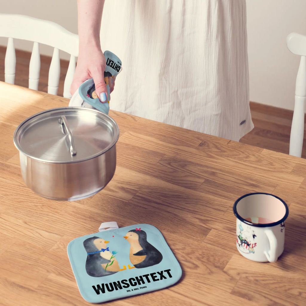 Personalisierte Topflappen Pinguin Pärchen Personalisierte Topfuntersetzer, Topflappen Set Personalisiert, Topflappen mit Namen, Personalisierter Ofenhandschuh, Namensaufdruck, Topflappen Personalisiert, Pinguin, Liebesbeweis, Jahrestag, Verlobung, Hochzeitsgeschenk, Liebesgeschenk, Große Liebe, Pinguine, Traumpaar, Liebespaar, Liebe, Hochzeit, Hochzeitstag