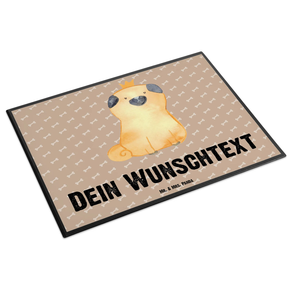 Personalisierte Schreibtischunterlage Mops Krone Namenspersonalisierung, Schreibtisch Unterlagen mit Namen, Personalisierte Schreibunterlage, Selbst gestalten, Personalisierte Schreibtischauflage, Schreibunterlage mit Namen, Personalisierte Schreibtisch Unterlagen, Schreibtischauflage mit Namen, Namensaufdruck, Hund, Hundemotiv, Haustier, Hunderasse, Tierliebhaber, Hundebesitzer, Sprüche, lustig, Hausregel, Mops, allergisch, kinderlos, Hundebesitzer. Spruch
