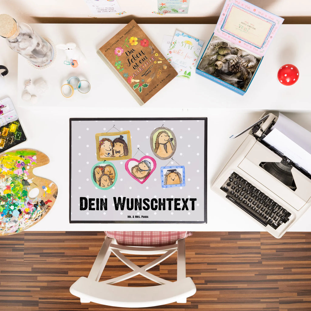 Personalisierte Schreibtischunterlage Igel Familie Schreibtisch Unterlagen mit Namen, Schreibtisch Matte, Personalisierte Schreibtisch Unterlagen, Schreibunterlage mit Namen, Selbst Gestalten, Personalisierte Schreibunterlage, Namenspersonalisierung, Schreibtischauflage mit Namen, Namensaufdruck, Personalisierte Schreibtischauflage, Muttertag, Vatertag, Mama, Papa, Oma, Opa, Familie, Schwester, Bruder, Zusammenhalt, Bilder, Igel, Glück, Liebe