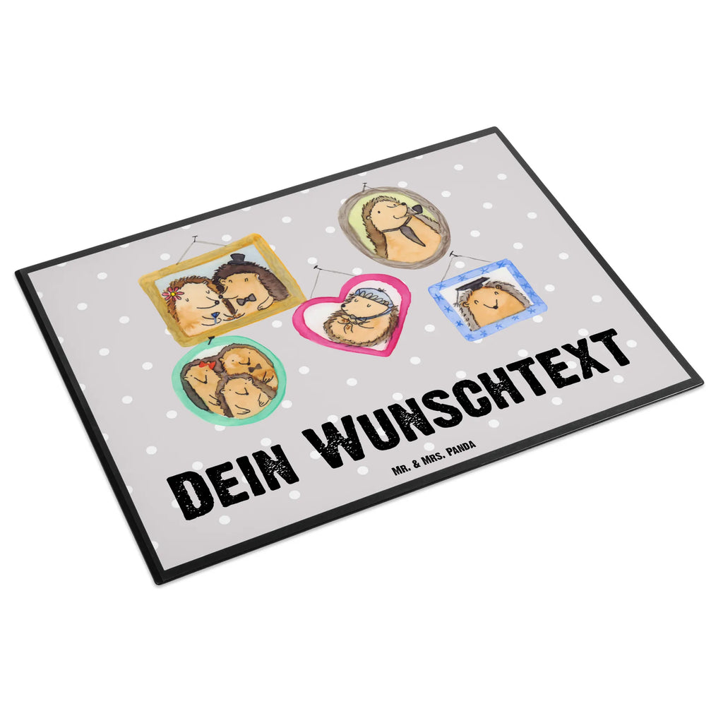 Personalisierte Schreibtischunterlage Igel Familie Schreibtisch Unterlagen mit Namen, Schreibtisch Matte, Personalisierte Schreibtisch Unterlagen, Schreibunterlage mit Namen, Selbst Gestalten, Personalisierte Schreibunterlage, Namenspersonalisierung, Schreibtischauflage mit Namen, Namensaufdruck, Personalisierte Schreibtischauflage, Muttertag, Vatertag, Mama, Papa, Oma, Opa, Familie, Schwester, Bruder, Zusammenhalt, Bilder, Igel, Glück, Liebe