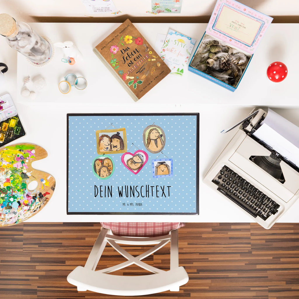 Personalisierte Schreibtischunterlage Igel Familie Schreibtisch Unterlagen mit Namen, Schreibtisch Matte, Personalisierte Schreibtisch Unterlagen, Schreibunterlage mit Namen, Selbst Gestalten, Personalisierte Schreibunterlage, Namenspersonalisierung, Schreibtischauflage mit Namen, Namensaufdruck, Personalisierte Schreibtischauflage, Muttertag, Vatertag, Mama, Papa, Oma, Opa, Familie, Schwester, Bruder, Zusammenhalt, Bilder, Igel, Glück, Liebe