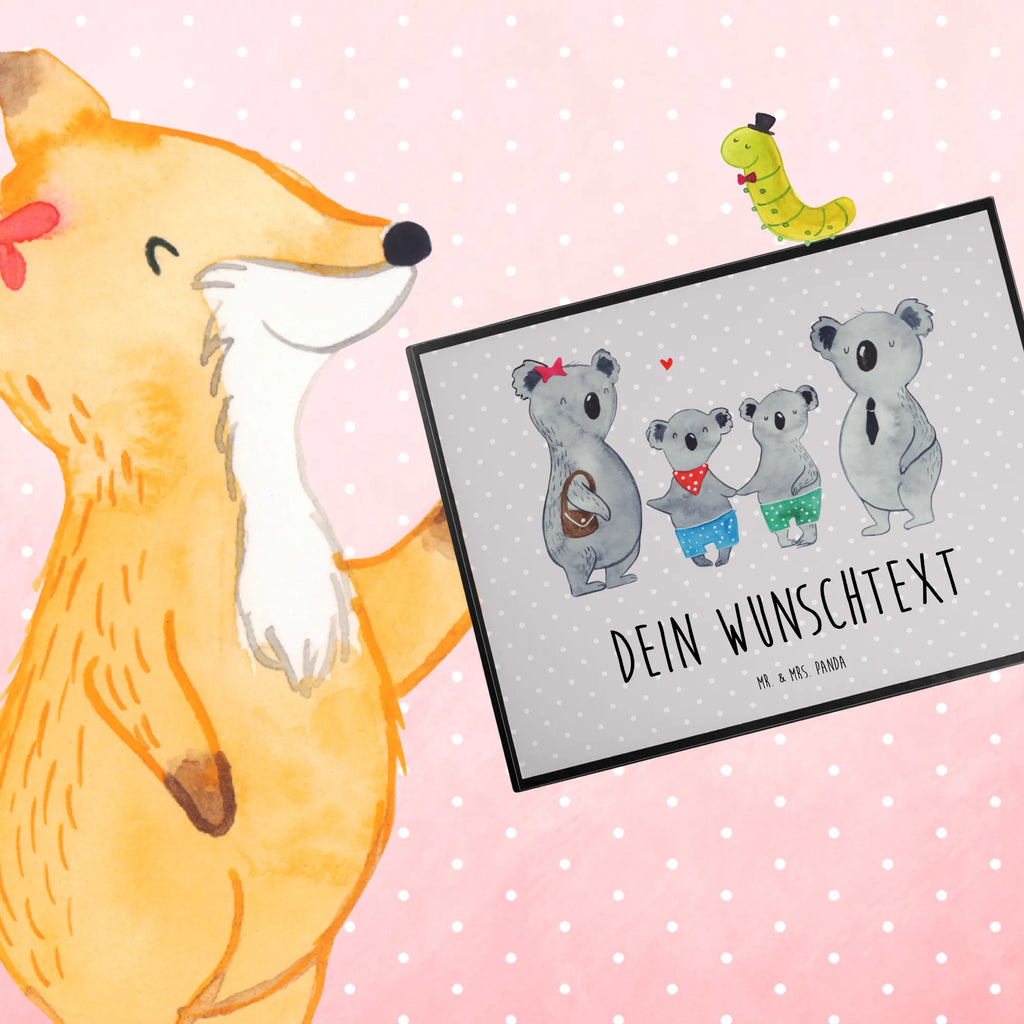 Personalisierte Schreibtischunterlage Koala Familie zwei Personalisierte Schreibunterlage, Namensaufdruck, Namenspersonalisierung, Schreibtisch Matte, Schreibtischauflage mit Namen, Personalisierte Schreibtischauflage, Personalisierte Schreibtisch Unterlagen, Schreibunterlage mit Namen, Selbst Gestalten, Schreibtisch Unterlagen mit Namen, Muttertag, Vatertag, Mama, Papa, Oma, Opa, Familie, Schwester, Bruder, Familienzeit, Koala, Koalafamilie, Lieblingsfamilie, Familienleben, Koalabär, Beste Familie