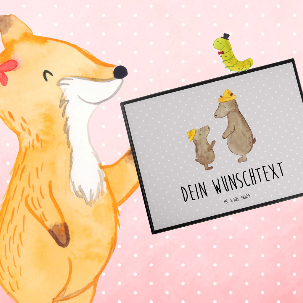 Personalisierte Schreibtischunterlage Bären mit Hut Namenspersonalisierung, Schreibunterlage mit Namen, Personalisierte Schreibtisch Unterlagen, Schreibtisch Matte, Schreibtisch Unterlagen mit Namen, Personalisierte Schreibtischauflage, Personalisierte Schreibunterlage, Schreibtischauflage mit Namen, Selbst Gestalten, Namensaufdruck, Muttertag, Vatertag, Mama, Papa, Oma, Opa, Familie, Schwester, Bruder, Daddy, Kind, Papi, Bär, Vater, Bären, Vater-Sohn, Family, Lieblingsmensch, Dad, Paps, Söhne, Sohn, Vorbild, Kinder