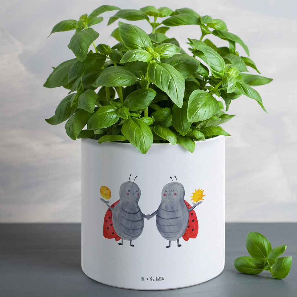 XL Blumentopf Sternzeichen Zwilling Blumentopf XXL, Pflanztopf Garten Groß, Blumentopf Design XL, Frostsicherer Großer Blumentopf, Blumentopf Für Garten Groß, Pflanzkübel Für Palmen, Blumentopf Aus Ton XXL, Großer Blumentopf Für Innen Und Außen, Blumentopf Groß Aus Kunststoff, Blumentopf Aus Beton Groß, Blumentopf Extra Groß, Pflanztopf Groß, Geschenk Frauen, Tiefer Blumentopf, Runder XL Blumentopf, Eckiger XL Blumentopf, Blumentopf Rustikal Groß, Blumentopf Für Balkon Groß, Wetterfester XL Blumentopf, XL Übertopf Dekorativ, Pflanzkübel Groß, Pflanzgefäß Terrasse Groß, Blumentopf Groß Außenbereich, Großer Pflanzbehälter, Blumentopf Klassisch Groß, Hoher Blumentopf, Blumentopf Für Wohnzimmer XL, Pflanzgefäß XL, Großer Blumentopf, XL Blumentopf, Blumentopf Für Terrasse XL, Robuster Blumentopf Groß, Blumentopf Modern Groß, Übertopf XL, Blumentopf Aus Keramik XL, Blumentopf Groß Innenbereich, Dekotopf Groß, Blumentopf Für Große Pflanzen, Sternzeichen, Tierkreiszeichen, Horoskop, Astrologie, Aszendent, Zwillingsbruder, Geschenk Mai, Zwilling Sternzeichen, Glückskäfer, Zwillinge, Zwillingsschwester, Zwilling Geschenk, Marienkäfer, Geschenk Juni, Geburtstag Mai