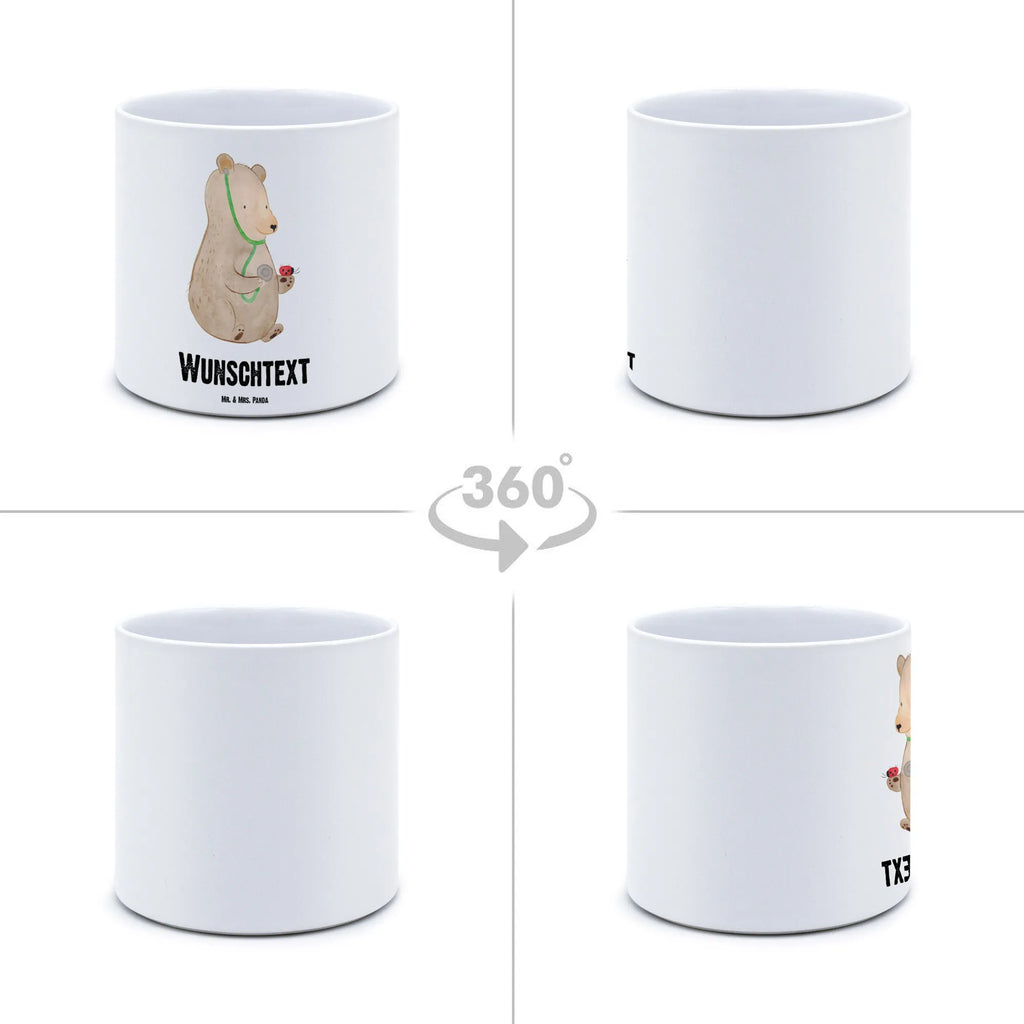 Personalisierter XL Blumentopf Bär Arzt XL Blumentopf Modern Mit Namen, Blumentopf Für Garten Mit Wunschtext, Blumentopf Groß Mit Gravur, Wetterfester XL Blumentopf Mit Gravur, Personalisierter XL Blumentopf, Frostsicherer Pflanzkübel Mit Wunschtext, XL Pflanzgefäß Mit Wunschtext, Übertopf XL Mit Wunschtext, Blumentopf Für Terrasse Personalisiert, XL Blumentopf Aus Kunststoff Mit Wunschtext, Pflanztopf Groß Mit Gravur, Großer Pflanztopf Für Mama Mit Wunschtext, Blumentopf Groß Mit Text, Großer Blumentopf Personalisiert, Ton Blumentopf Groß Mit Wunschtext, Blumentopf Extra Groß Mit Personalisierung, Blumentopf Groß Aus Keramik Mit Gravur, Großer Blumentopf Als Geschenk Mit Wunschtext, XL Blumentopf Mit Wunschtext, Großer Dekotopf Mit Namen, Rustikaler XL Blumentopf Personalisiert, Pflanzkübel Groß Mit Namen, Klassischer Großer Blumentopf Mit Gravur, Blumentopf Für Balkon Mit Namen, XL Blumentopf Für Wohnzimmer Mit Gravur, Großer Pflanzkübel Selbst Gestalten, Beton Blumentopf Groß Mit Namen, XL Blumentopf Mit Namen, Großer Übertopf Für Hochzeit Mit Gravur, Bär, Teddy, Teddybär, Doktorin, Professor, Arzt, Ärztin, Doktor, Professorin