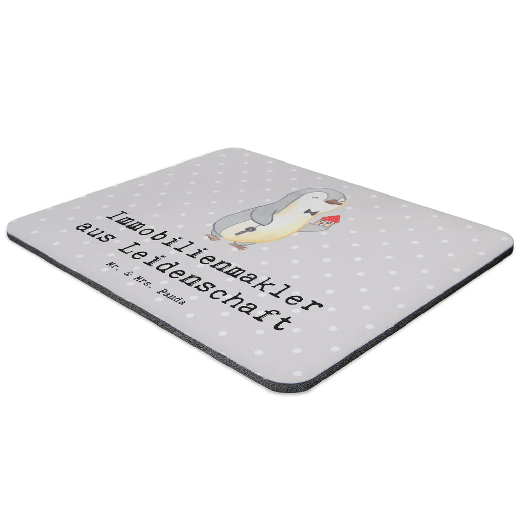 Mauspad Immobilienmakler aus Leidenschaft Mousepad, Arbeitszimmer, PC Zubehör, Designer Mauspad, Büroausstattung, Mausunterlage, Einzigartiges Mauspad, Mauspad Büro, Mauspad, Computer zubehör, Beruf, Ausbildung, Jubiläum, Abschied, Rente, Kollege, Kollegin, Geschenk, Schenken, Arbeitskollege, Mitarbeiter, Firma, Danke, Dankeschön, Immobilienhändler, Immobilienkaufmann, Immobilienbüro, Immobilienmakler