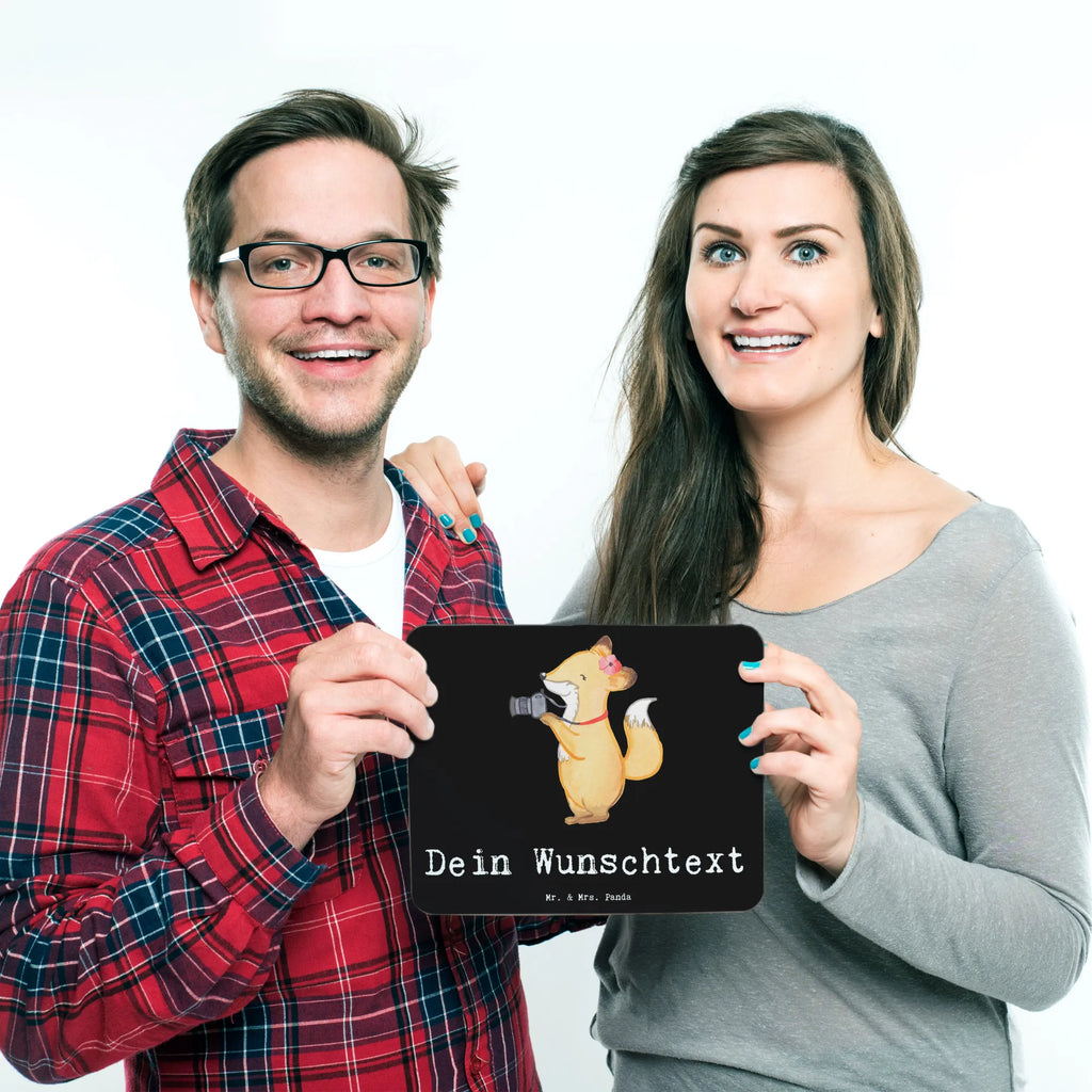 Personalisiertes Mauspad Fotografin mit Herz Mausunterlage, Mausmatte, Selbst Bedrucken, Mousepad mit Namen, Personalisiertes Mousepad, Individuelles Mauspad, Mauspad Bedrucken, Arbeitszimmer Geschenk, Mauspad mit Namen, Personalisiertes Mauspad, Mousepad Bedrucken, Namensaufdruck, Personalisiertes Mouse Pad, Mauspad mit Namen Gestalten, Mouse Pad mit Namen, Büro Geschenk, Firma, Mitarbeiter, Arbeitskollege, Kollegin, Geschenk, Kollege, Rente, Jubiläum, Abschied, Ausbildung, Beruf, Schenken, Dankeschön, Danke, Profi Fotografin, Fotoreporterin, Fotografin, Hobbyfotografin, Fotografie, Hochzeitsfotografin