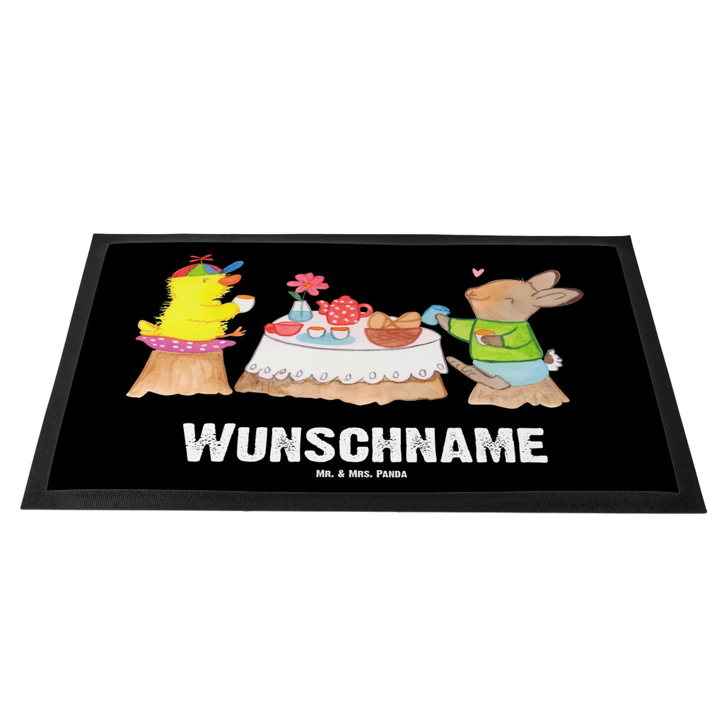 Personalisierte Fußmatte Ostern Frühstück Türvorleger mit Namen, Namensfussmatte, Fußmatte bedrucken, Türvorleger personalisiert, Wunschnamen, Bedrucken, Haustürmatte personalisiert, Personalisierte Fußmatte, Personalisiert, Personalisieruung, Fußmatte mit Namen, Ostern, Osterhase, Ostergeschenke, Osternest, Osterdeko, Geschenke zu Ostern, Ostern Geschenk, Ostergeschenke Kinder, Ostern Kinder, Frühling, Frühstück, Ostereier, Frühlingsgefühle, Picknick, Küken, Hase, Ostergrüße, Osterfrühstück, Osterküken