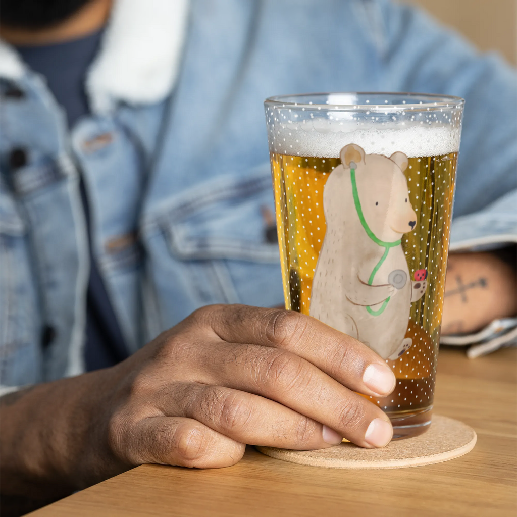 Premium Trinkglas Bär Arzt Premium Wasserglas, Premium Trinkglas Dünnwandig, Premium Trinkglas Aus Bleikristall, Premium Trinkglas Mit Gravur, Premium Trinkglas Mit Motiv, Premium Trinkglas Ohne Henkel, Designer Trinkglas, Premium Longdrinkglas, Premium Trinkglas Für Zuhause, Premium Trinkglas Für Restaurant, Premium Trinkglas Stapelbar, Edles Trinkglas, Premium Trinkglas Set, Premium Trinkglas Mit Namensgravur, Premium Trinkglas Geschenkidee, Premium Tumbler, Premium Sektglas, Hochwertiges Trinkglas, Premium Saftglas, Premium Trinkglas Spülmaschinenfest, Kristallklares Trinkglas, Premium Barglas, Premium Trinkglas Für Bar, Luxus Trinkglas, Premium Cocktailglas, Premium Trinkglas Aus Borosilikatglas, Premium Glas-Set, Premium Trinkglas, Premium Trinkglas Aus Kristallglas, Premium Weinglas, Premium Whiskyglas, Premium Bierglas, Premium Trinkglas Mit Spruch, Premium Trinkglas Dickwandig, Kristall Trinkglas, Premium Likörglas, Premium Trinkglas Mit Henkel, Teddy, Bär, Teddybär, Arzt, Professorin, Professor, Doktor, Ärztin, Doktorin