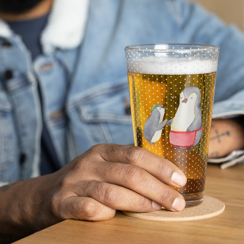 Premium Trinkglas Pinguin mit Kind Premium Trinkglas Für Bar, Premium Bierglas, Premium Trinkglas Mit Henkel, Premium Trinkglas Mit Motiv, Kristall Trinkglas, Premium Trinkglas Stapelbar, Premium Trinkglas Mit Namensgravur, Kristallklares Trinkglas, Premium Trinkglas, Premium Trinkglas Set, Premium Sektglas, Premium Trinkglas Aus Bleikristall, Premium Trinkglas Aus Kristallglas, Designer Trinkglas, Premium Cocktailglas, Luxus Trinkglas, Premium Barglas, Edles Trinkglas, Premium Trinkglas Aus Borosilikatglas, Premium Trinkglas Mit Spruch, Premium Longdrinkglas, Premium Wasserglas, Premium Likörglas, Premium Trinkglas Für Restaurant, Premium Glas-Set, Premium Trinkglas Ohne Henkel, Premium Trinkglas Geschenkidee, Hochwertiges Trinkglas, Premium Whiskyglas, Premium Trinkglas Dickwandig, Premium Trinkglas Spülmaschinenfest, Premium Tumbler, Premium Weinglas, Premium Trinkglas Dünnwandig, Premium Trinkglas Mit Gravur, Premium Trinkglas Für Zuhause, Premium Saftglas, Familie, Vatertag, Muttertag, Bruder, Schwester, Mama, Papa, Oma, Opa, Mutti, Geschenk, Mami, Geburststag, Mutter