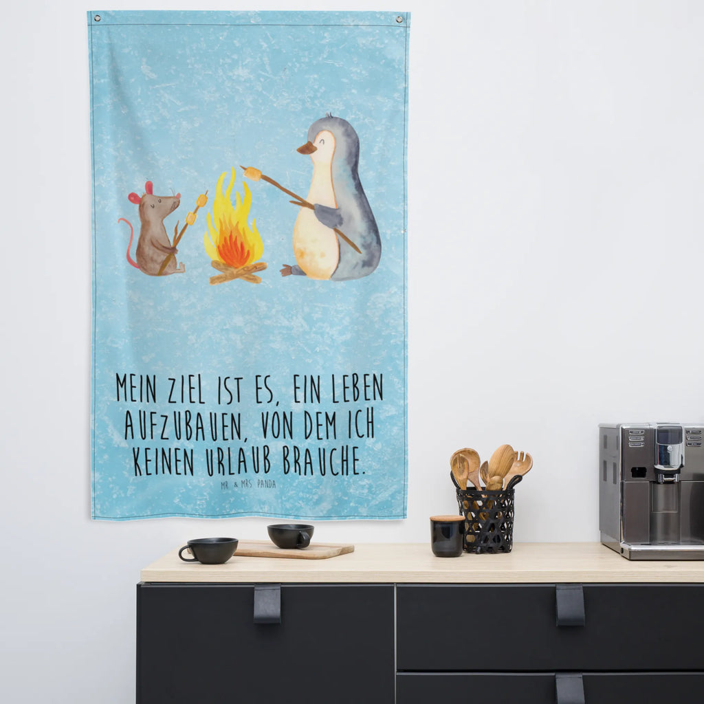 Tapestry Penguin campfire Textil-Kunst, Dekoration, Wanddeko, Wandbehang, Kinderzimmer Wanddeko, Kinderzimmer, Wandteppich, Schmuck-Wandbehang, Wand Deko, Boho, Wandbild, Tapestry, Wandtuch, Kinderzimmer Deko, Kinderzimmer Wand, Tapisserie, Pinguin, Maus, Neustart, Lebensspruch, Marshmallows, Leben, Liebe, Lagerfeuer, Lebensmotivation, Büro, Pinguine, Büroalltag, Motivation, Arbeit, Feuer, grillen, Job