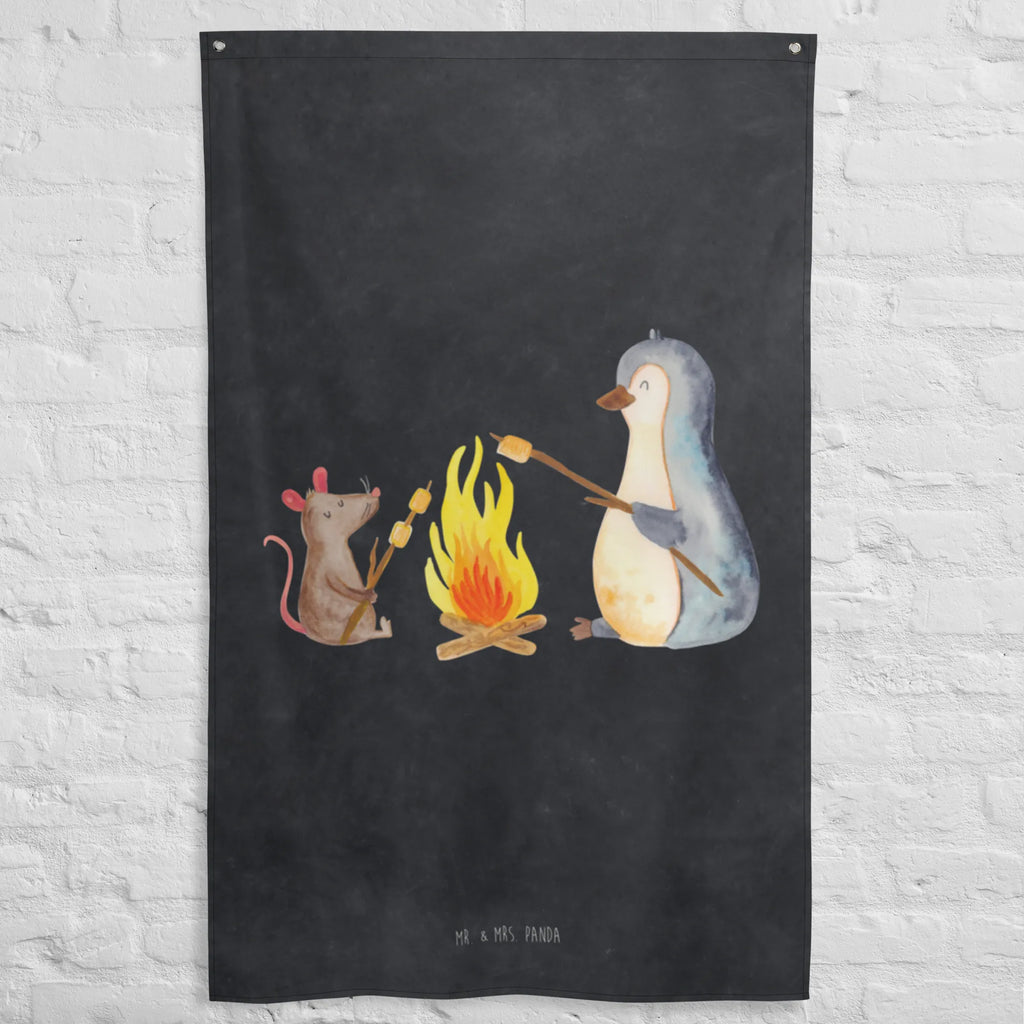 Tapestry Penguin campfire Textil-Kunst, Dekoration, Wanddeko, Wandbehang, Kinderzimmer Wanddeko, Kinderzimmer, Wandteppich, Schmuck-Wandbehang, Wand Deko, Boho, Wandbild, Tapestry, Wandtuch, Kinderzimmer Deko, Kinderzimmer Wand, Tapisserie, Pinguin, Maus, Neustart, Lebensspruch, Marshmallows, Leben, Liebe, Lagerfeuer, Lebensmotivation, Büro, Pinguine, Büroalltag, Motivation, Arbeit, Feuer, grillen, Job
