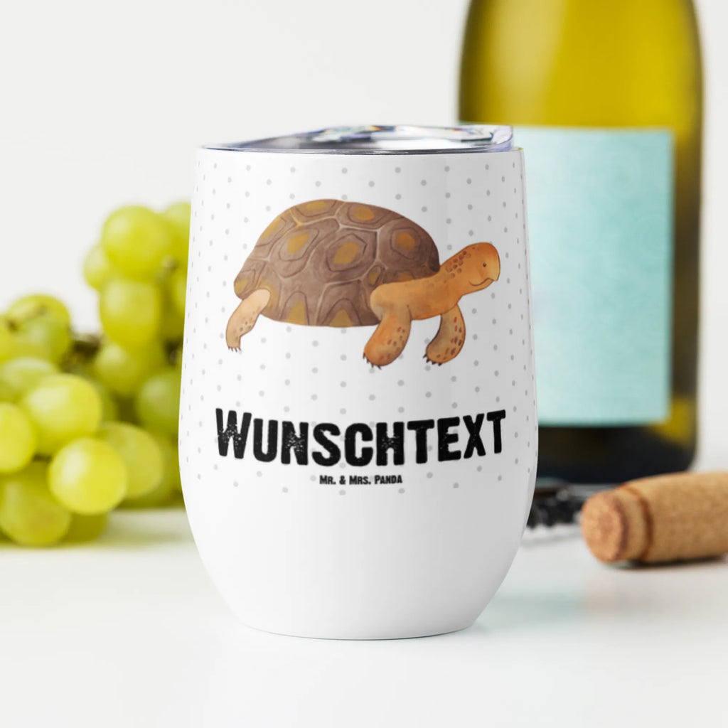 Personalisierter Weinbecher Schildkröte marschiert Weinbecher Mit Namen, Bambus-Weinbecher Mit Wunschname, Mundgeblasenes Weinglas Mit Namen, Weinglas Für Zuhause Mit Namensgravur, Acryl-Weinbecher Mit Namensgravur, Modernes Weinglas Mit Wunschname, Kelchglas Mit Wunschname, Umweltfreundliches Weinglas Mit Namen, Thermo-Weinbecher Mit Namensaufdruck, Weinglas Mit Namensgravur, Becher Für Wein Mit Namensdruck, Weinglas Für Party Mit Wunschname, Weinbecher Für Picknick Mit Namen, Weinbecher Für Camping Mit Namensgravur, Klassisches Weinglas Mit Namensgravur, Personalisierter Weinbecher, Öko Weinglas Mit Namensdruck, Universalglas Mit Namensgravur, Spülmaschinenfestes Weinglas Mit Gravur, Stapelbares Weinglas Mit Namen, Becher Aus Edelstahl Für Wein Mit Namen, Reise-Weinbecher Mit Namen, Kristallglas Weinglas Mit Wunschname, Weinbecher Mit Deckel Und Namen, Weinbecher Aus Edelstahl Mit Namen, Kunststoff-Weinglas Mit Namen, Weinglas Mit Initialen, Rustikaler Weinbecher Mit Namen, Trinkbecher Wein Mit Namen, Meer, Urlaub, Meerestiere, Neustart, Abenteuer, Get Lost, Lieblingsmensch, Inspiration, Reiselust, Schildkröten, Schildkröte, Motivation