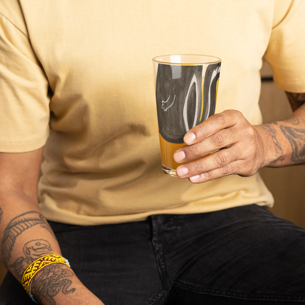 Personalisiertes Trinkglas Stinktier sitzend Premium Trinkglas Für Zuhause Mit Wunschname, Premium Trinkglas Mit Henkel Und Namensgravur, Premium Longdrinkglas Mit Namen, Premium Weinglas Mit Wunschname, Premium Trinkglas Aus Kristallglas Mit Namen, Premium Trinkglas Mit Namen, Premium Trinkglas Ohne Henkel Mit Namen, Premium Whiskyglas Mit Namensgravur, Premium Trinkglas Spülmaschinenfest Mit Namensgravur, Premium Sektglas Mit Wunschname, Premium Cocktailglas Mit Namensgravur, Luxus Trinkglas Mit Wunschname, Premium Trinkglas Aus Borosilikatglas Mit Wunschname, Premium Trinkglas Dünnwandig Mit Namen, Kristall Trinkglas Mit Wunschname, Premium Wasserglas Mit Namen, Premium Barglas Mit Wunschname, Premium Glas-Set Mit Namensgravur, Hochwertiges Trinkglas Mit Namensgravur, Premium Trinkglas Für Bar Mit Namensgravur, Premium Trinkglas Dickwandig Mit Wunschname, Kristallklares Trinkglas Mit Namensgravur, Edles Trinkglas Mit Namen, Premium Bierglas Mit Namen, Premium Tumbler Mit Wunschname, Premium Trinkglas Geschenkidee Mit Namen, Premium Likörglas Mit Namen, Premium Trinkglas Set Mit Wunschname, Personalisierbares Premium Trinkglas Mit Namensgravur, Premium Saftglas Mit Namensgravur, Designer Trinkglas Mit Namensgravur, Stinktier, Skunk, Büro, Raubtier, Recht, Spruch, Wildtier, Stinker, Besserwisser, Stinki