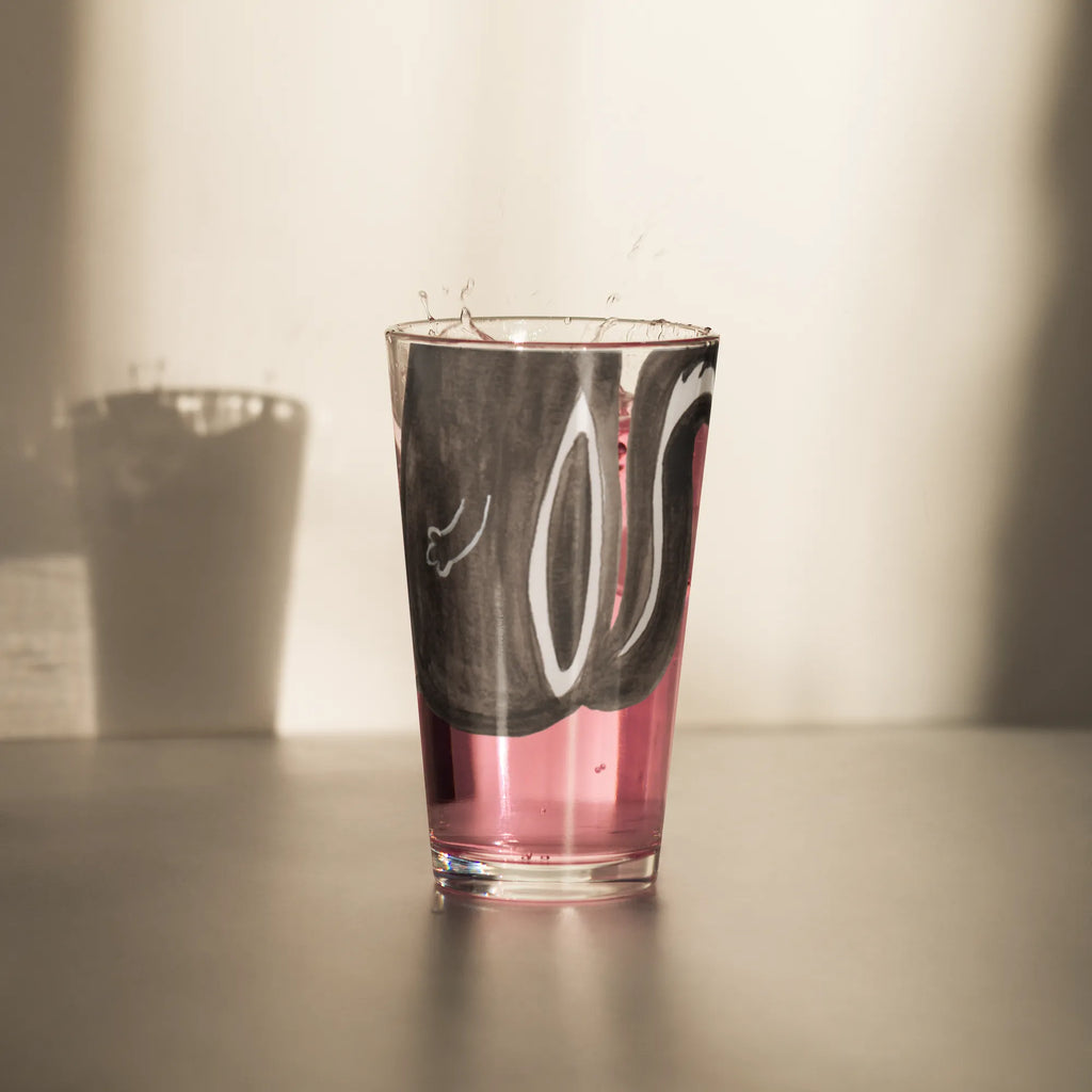 Personalisiertes Trinkglas Stinktier sitzend Premium Trinkglas Für Zuhause Mit Wunschname, Premium Trinkglas Mit Henkel Und Namensgravur, Premium Longdrinkglas Mit Namen, Premium Weinglas Mit Wunschname, Premium Trinkglas Aus Kristallglas Mit Namen, Premium Trinkglas Mit Namen, Premium Trinkglas Ohne Henkel Mit Namen, Premium Whiskyglas Mit Namensgravur, Premium Trinkglas Spülmaschinenfest Mit Namensgravur, Premium Sektglas Mit Wunschname, Premium Cocktailglas Mit Namensgravur, Luxus Trinkglas Mit Wunschname, Premium Trinkglas Aus Borosilikatglas Mit Wunschname, Premium Trinkglas Dünnwandig Mit Namen, Kristall Trinkglas Mit Wunschname, Premium Wasserglas Mit Namen, Premium Barglas Mit Wunschname, Premium Glas-Set Mit Namensgravur, Hochwertiges Trinkglas Mit Namensgravur, Premium Trinkglas Für Bar Mit Namensgravur, Premium Trinkglas Dickwandig Mit Wunschname, Kristallklares Trinkglas Mit Namensgravur, Edles Trinkglas Mit Namen, Premium Bierglas Mit Namen, Premium Tumbler Mit Wunschname, Premium Trinkglas Geschenkidee Mit Namen, Premium Likörglas Mit Namen, Premium Trinkglas Set Mit Wunschname, Personalisierbares Premium Trinkglas Mit Namensgravur, Premium Saftglas Mit Namensgravur, Designer Trinkglas Mit Namensgravur, Stinktier, Skunk, Büro, Raubtier, Recht, Spruch, Wildtier, Stinker, Besserwisser, Stinki