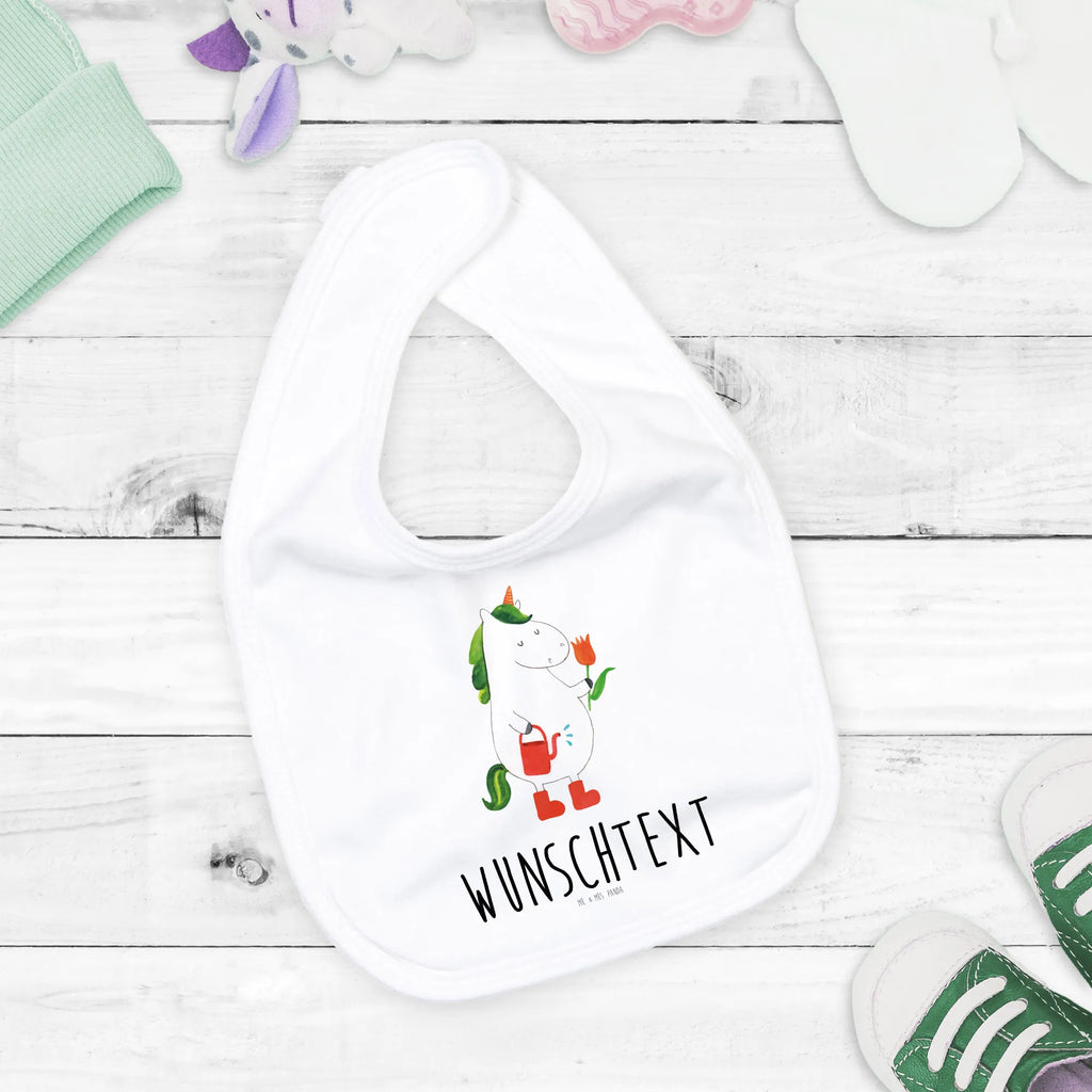 Personalisiertes Babylätzchen Einhorn Gärtner Lätzchen Mit Datum Oder Spruch, Neugeborenen Lätzchen Mit Namen, Dreieckstuch Baby Mit Namen, Lustiges Lätzchen Mit Wunschtext, Babylätzchen Für Taufe Personalisiert, Baby Lätzchen Mit Wunschtext, Baumwoll Lätzchen Mit Text, Lätzchen Mit Spruch Und Namen, Bedrucktes Babylätzchen Mit Wunschtext, Personalisiertes Babylätzchen Für Mädchen, Lätzchen Mit Initialen, Babylätzchen Mit Namen, Babyhalstuch Mit Namen, Personalisierter Babylätzchen, Bio Babylätzchen Personalisiert, Babylätzchen Selbst Gestalten, Geschenkidee Baby Lätzchen Personalisiert, Personalisiertes Babylätzchen Für Jungen, Sabberlätzchen Personalisiert, Handgemachtes Babylätzchen Mit Personalisierung, Babylätzchen Mit Text Für Kita Oder Krippe, Babylätzchen Mit Motiv Und Namen, Baby Halstuch Mit Persönlichem Text, Halstuch Für Babys Personalisiert, Spucktuch Baby Mit Name, Individuelles Babylätzchen, Baby Lätzchen Geschenk Mit Namen, Einhorn, Einhörner, Einhorn Deko, Unicorn, Garten, Luftballon, Blume, Giesskanne, Freundin, Stiefel, Freude, Gießkanne, Lebenslust
