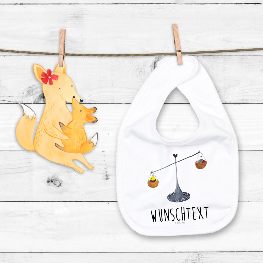 Personalised bib Znak zodiaku waga Babyartikel, Bio Babylätzchen Personalisiert, Babyshower, Dreieckstuch Baby Mit Namen, Neugeborenen Lätzchen Mit Namen, Sabberlätzchen Personalisiert, Lätzchen Mit Initialen, Babyausstattung, Baumwoll Lätzchen Mit Text, Babylatz, Personalisiertes Babylätzchen Für Mädchen, Babyparty, Babykleidung, Lustiges Lätzchen Mit Wunschtext, Personalisiertes Babylätzchen Für Jungen, Spucktuch Baby Mit Name, Eltern, Babylätzchen Mit Text Für Kita Oder Krippe, Geschenkidee Baby Lätzchen Personalisiert, Baby Lätzchen Geschenk Mit Namen, Lätzchen Mit Spruch Und Namen, Baby Halstuch Mit Persönlichem Text, Lätze, Babylätzchen Mit Motiv Und Namen, Baby Erstausstattung, Bedrucktes Babylätzchen Mit Wunschtext, Geschenk Zur Geburt, Baby Lätzchen Mit Wunschtext, Babylätzchen Mit Namen, Babylätzchen Selbst Gestalten, Individuelles Babylätzchen, Babymode, Babylätzchen Für Taufe Personalisiert, Halstuch Für Babys Personalisiert, Handgemachtes Babylätzchen Mit Personalisierung, Kleinkind, Personalisierter Babylätzchen, Babyhalstuch Mit Namen, Kinderkleidung, Lätzchen Mit Datum Oder Spruch, Sternzeichen, Tierkreiszeichen, Horoskop, Astrologie, Aszendent, Waage, Geburtstag Oktober, Marienkäfer, Biene, Waage Sternzeichen, Hummel, Geburtstag September, Geschenk Oktober, Waage Geschenk, Gleichgewicht, Geschenk September