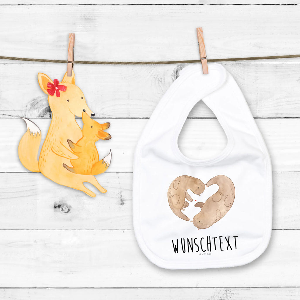 Personalisiertes Babylätzchen Otter Herz Baby Halstuch Mit Persönlichem Text, Halstuch Für Babys Personalisiert, Dreieckstuch Baby Mit Namen, Babylätzchen Mit Motiv Und Namen, Personalisiertes Babylätzchen Für Jungen, Personalisiertes Babylätzchen Für Mädchen, Lätzchen Mit Initialen, Individuelles Babylätzchen, Babylätzchen Mit Namen, Neugeborenen Lätzchen Mit Namen, Personalisierter Babylätzchen, Babyhalstuch Mit Namen, Baby Lätzchen Geschenk Mit Namen, Baumwoll Lätzchen Mit Text, Lustiges Lätzchen Mit Wunschtext, Bedrucktes Babylätzchen Mit Wunschtext, Lätzchen Mit Spruch Und Namen, Sabberlätzchen Personalisiert, Handgemachtes Babylätzchen Mit Personalisierung, Bio Babylätzchen Personalisiert, Babylätzchen Für Taufe Personalisiert, Geschenkidee Baby Lätzchen Personalisiert, Babylätzchen Selbst Gestalten, Baby Lätzchen Mit Wunschtext, Spucktuch Baby Mit Name, Babylätzchen Mit Text Für Kita Oder Krippe, Lätzchen Mit Datum Oder Spruch, Otter, Fischotter, Seeotter, Love you, Liebesbeweis, Liebesgeschenk, Bessere Hälfte, Herz, Jahrestag, Hochzeitstag, Liebe, Verlobung, gemeinsames Leben