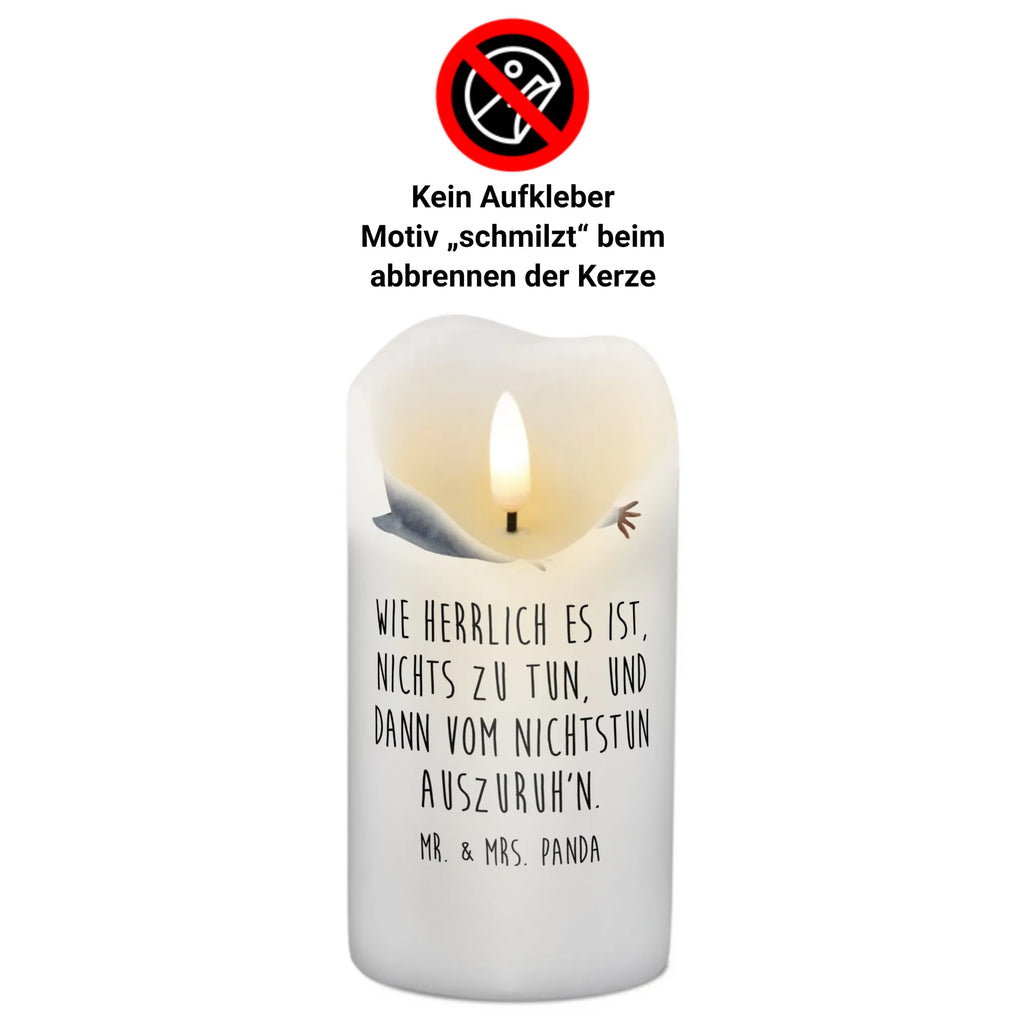 Kerze Pinguin Buch Kommunionskerze, Wachskerze, Adventskerze, Stumpenkerze, Osterkerze, Schmuckkerze, Dekokerze, Bedruckte Kerze, Blockkerze, Tischkerze, Gartenkerze, Handgemachte Kerze, Laternenkerze, Dekorative Kerze, Erinnerungslicht, Kerze Mit Motiv, Grosse Kerze, Erinnerungskerze, Hochzeitskerze, Zylinderkerze, Geburtstagskerze, Kerze Mit Spruch, Wunschkerze, Dinnerkerze, Geburtskerze, Tafelkerze, Weihnachtskerze, Pinguin, Urlaub, Lesen, Bücherwurm, Pinguine, Nichtstun, Freizeit, Faulenzen, Buch, Ferien