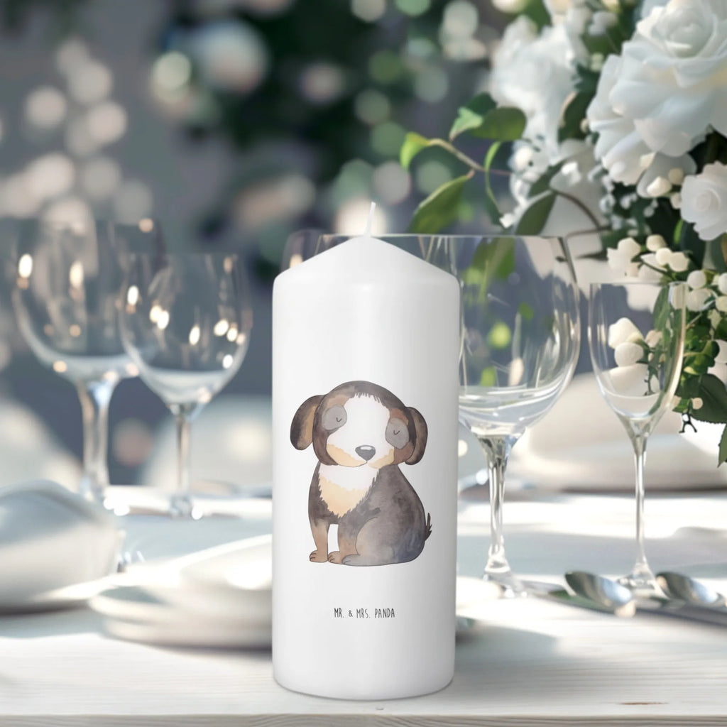 Candle Dog Relax Stumpenkerze, Grosse Kerze, Dekokerze, Dekorative Kerze, Tafelkerze, Zylinderkerze, Geburtstagskerze, Blockkerze, Geburtskerze, Hochzeitskerze, Gartenkerze, Erinnerungslicht, Tischkerze, Handgemachte Kerze, Dinnerkerze, Kerze Mit Spruch, Weihnachtskerze, Adventskerze, Kommunionskerze, Osterkerze, Laternenkerze, Wunschkerze, Bedruckte Kerze, Kerze Mit Motiv, Wachskerze, Schmuckkerze, Erinnerungskerze, Hundemotiv, Sprüche, Hunderasse, Hundebesitzer, Tierliebhaber, Hund, Haustier, Hundeglück, Schwarzer Hund, Liebe, Hundeliebe