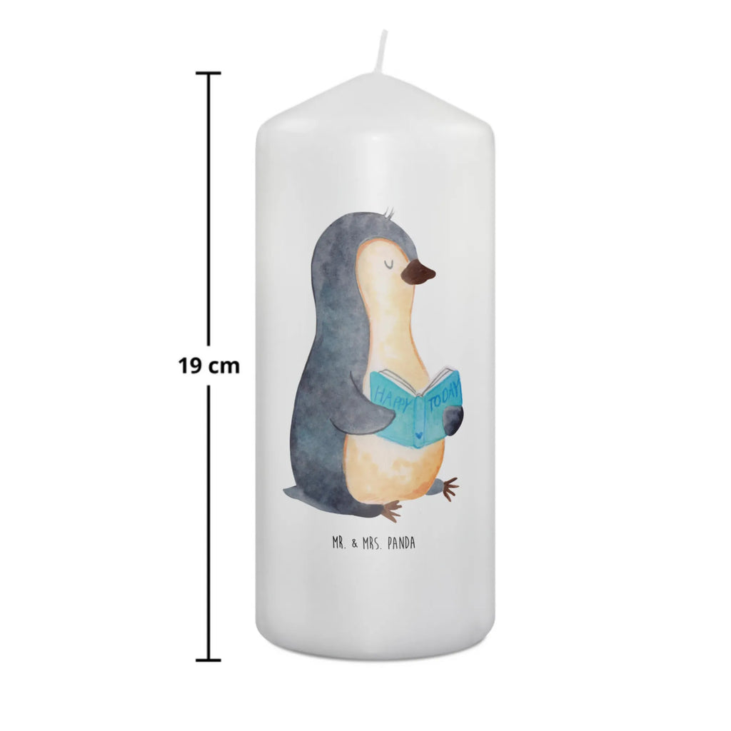 Kerze Pinguin Buch Kommunionskerze, Wachskerze, Adventskerze, Stumpenkerze, Osterkerze, Schmuckkerze, Dekokerze, Bedruckte Kerze, Blockkerze, Tischkerze, Gartenkerze, Handgemachte Kerze, Laternenkerze, Dekorative Kerze, Erinnerungslicht, Kerze Mit Motiv, Grosse Kerze, Erinnerungskerze, Hochzeitskerze, Zylinderkerze, Geburtstagskerze, Kerze Mit Spruch, Wunschkerze, Dinnerkerze, Geburtskerze, Tafelkerze, Weihnachtskerze, Pinguin, Urlaub, Lesen, Bücherwurm, Pinguine, Nichtstun, Freizeit, Faulenzen, Buch, Ferien