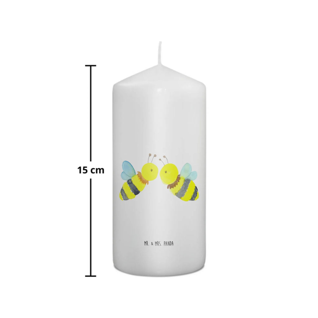 Kerze Biene Liebe Gartenkerze, Glas-Kerze, Kerze Für Kommunion, Grablicht, Tischkerze, Kerze Mit Prägung, Grabkerze, Duftkerze, Sojawachskerze, Kerze Mit Namensgravur, Kerze Mit Gravur, Kerze Für Firmung, Kerze Für Ostern, Bio-Kerze, Kerze Für Weihnachten, Kerze Für Taufe, Gedenkkerze, Metall-Kerze, Stumpenkerzen-Set, Laternenkerze, Stearin­kerze, Outdoor-Kerze, Teelicht, Kerze Mit Fotoeinleger, Kerze Ohne Duft, Trauerkerze, Dinnerkerze, Kerze Für Geburtstag, Blockkerze, Tafelkerze, Kerze Mit Motiv, Handgemachte Kerze, Kerze Mit Duft, Kerze, Handgegossene Kerze, Kerze Für Advent, Kerze Mit Spruch, Kerze Für Hochzeit, Fair-Trade-Kerze, Stumpenkerze, Kerze Als Gastgeschenk, Dinnerkerzenpaar, Votivkerze, Andachtskerze, Streukerze, Stabkerze, Biene, Wespe, Hummel