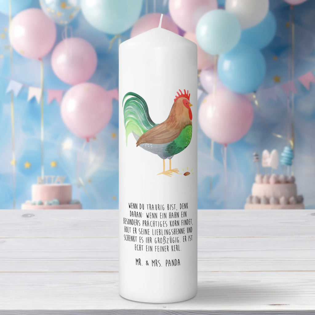 Kerze Hahn mit Korn Bedruckte Kerze, Adventskerze, Tischkerze, Dekorative Kerze, Weihnachtskerze, Gartenkerze, Dinnerkerze, Wunschkerze, Zylinderkerze, Wachskerze, Grosse Kerze, Kerze Mit Motiv, Handgemachte Kerze, Osterkerze, Geburtstagskerze, Erinnerungslicht, Tafelkerze, Kerze Mit Spruch, Dekokerze, Schmuckkerze, Blockkerze, Erinnerungskerze, Laternenkerze, Kommunionskerze, Stumpenkerze, Geburtskerze, Hochzeitskerze, Bauernhof, Hoftiere, Landwirt, Landwirtin, Eier, Korn, Hahn, Natur, Henne