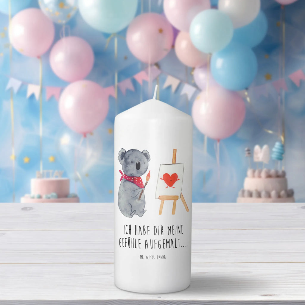 Kerze Koala Künstler Adventskerze, Stumpenkerze, Geburtstagskerze, Dekokerze, Osterkerze, Tischkerze, Kerze Mit Motiv, Erinnerungskerze, Erinnerungslicht, Dekorative Kerze, Weihnachtskerze, Geburtskerze, Hochzeitskerze, Grosse Kerze, Kerze Mit Spruch, Tafelkerze, Wunschkerze, Blockkerze, Kommunionskerze, Gartenkerze, Laternenkerze, Zylinderkerze, Bedruckte Kerze, Dinnerkerze, Schmuckkerze, Wachskerze, Handgemachte Kerze, Koalabär, Koala, Zeichnen, Liebensbeweis, Gefühle, Liebesgeschenk, Künstler, Liebe