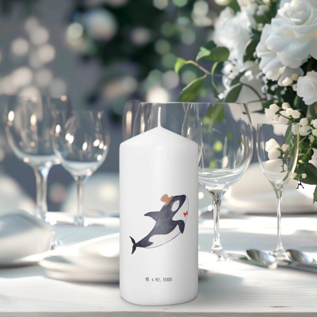 Kerze Orca Zylinder Kerze Mit Fotoeinleger, Kerze Für Kommunion, Dinnerkerzenpaar, Handgegossene Kerze, Grabkerze, Kerze Als Gastgeschenk, Fair-Trade-Kerze, Duftkerze, Kerze Mit Namensgravur, Kerze Mit Motiv, Kerze Für Ostern, Handgemachte Kerze, Sojawachskerze, Votivkerze, Blockkerze, Grablicht, Kerze Mit Gravur, Kerze Für Weihnachten, Stabkerze, Kerze Für Advent, Kerze Für Geburtstag, Laternenkerze, Streukerze, Kerze Für Taufe, Andachtskerze, Kerze, Tafelkerze, Kerze Mit Spruch, Stumpenkerzen-Set, Trauerkerze, Glas-Kerze, Kerze Für Firmung, Kerze Ohne Duft, Gartenkerze, Dinnerkerze, Tischkerze, Stearin­kerze, Kerze Für Hochzeit, Metall-Kerze, Outdoor-Kerze, Kerze Mit Prägung, Bio-Kerze, Gedenkkerze, Teelicht, Kerze Mit Duft, Stumpenkerze, Meerestiere, Meer, Urlaub, Fete, Fest, Feier, Glitzer, Konfetti, Glitter, Glückwunsch, Geburtstag, Narwal, Orca