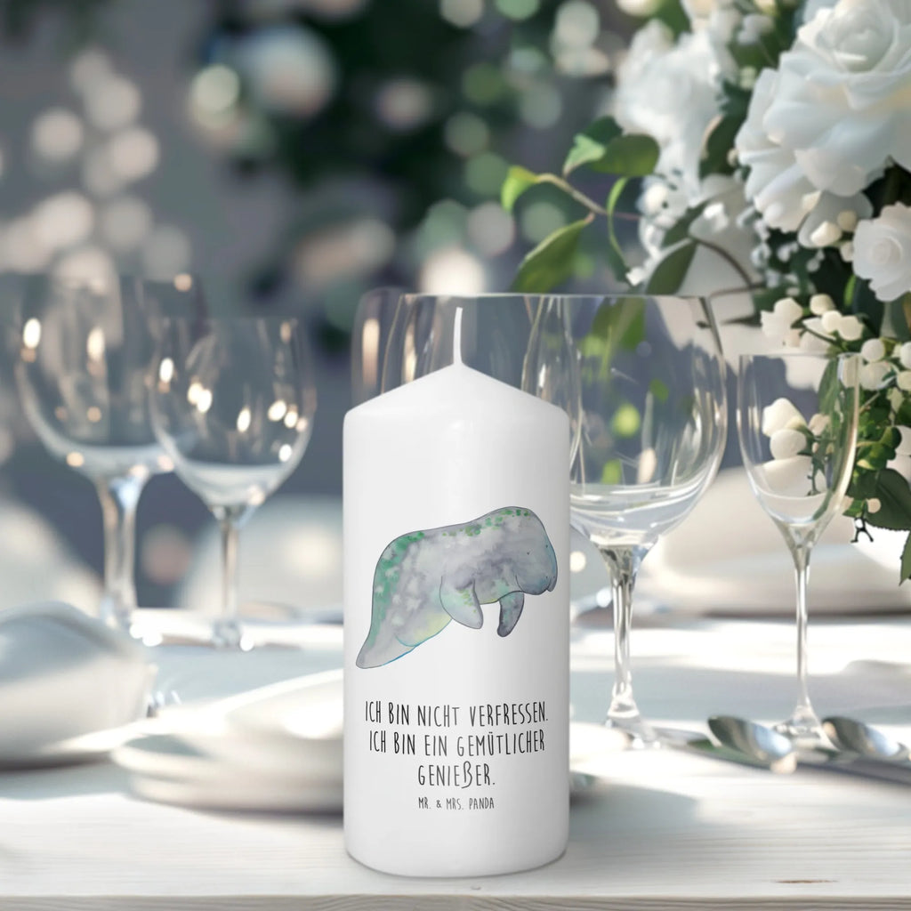 Candle manatee Relax Erinnerungskerze, Gartenkerze, Blockkerze, Kerze Mit Spruch, Erinnerungslicht, Grosse Kerze, Wunschkerze, Adventskerze, Tafelkerze, Geburtstagskerze, Geburtskerze, Tischkerze, Dekokerze, Handgemachte Kerze, Zylinderkerze, Kommunionskerze, Schmuckkerze, Hochzeitskerze, Dekorative Kerze, Dinnerkerze, Weihnachtskerze, Laternenkerze, Kerze Mit Motiv, Osterkerze, Wachskerze, Bedruckte Kerze, Stumpenkerze, Meer, Urlaub, Meerestiere, Süßigkeiten, Diät, Essen, Zucker, Seekuh, Diätwahn, Seekühe, Abnehmen