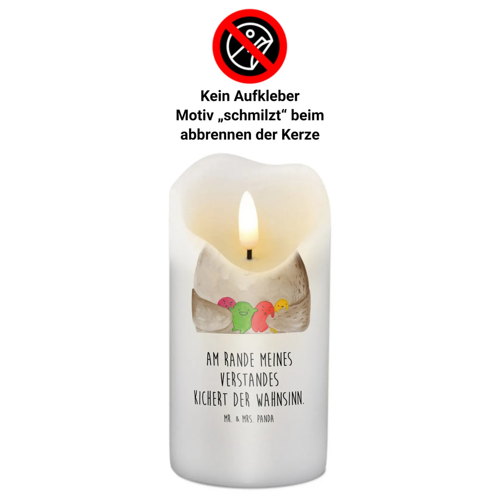 Kerze Bär Gefühl Schmuckkerze, Osterkerze, Erinnerungslicht, Tischkerze, Kommunionskerze, Bedruckte Kerze, Grosse Kerze, Dekokerze, Hochzeitskerze, Dinnerkerze, Laternenkerze, Tafelkerze, Stumpenkerze, Erinnerungskerze, Handgemachte Kerze, Weihnachtskerze, Dekorative Kerze, Adventskerze, Blockkerze, Gartenkerze, Wachskerze, Zylinderkerze, Wunschkerze, Geburtskerze, Geburtstagskerze, Kerze Mit Motiv, Kerze Mit Spruch, Teddybär, Teddy, Bär, Durchgedreht, Wahnsinn, Verrückt