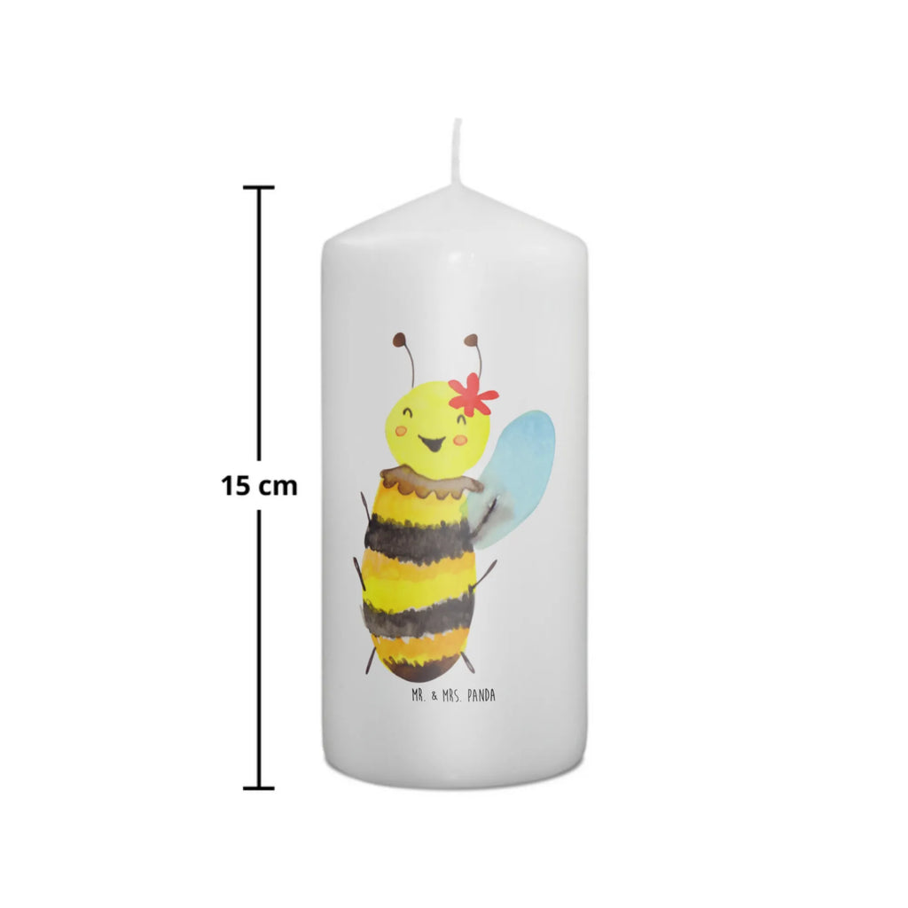 Candle bee happy Adventskerze, Stumpenkerze, Gartenkerze, Handgemachte Kerze, Erinnerungskerze, Kerze Mit Motiv, Kommunionskerze, Wunschkerze, Laternenkerze, Weihnachtskerze, Blockkerze, Osterkerze, Tafelkerze, Erinnerungslicht, Schmuckkerze, Wachskerze, Bedruckte Kerze, Dekorative Kerze, Geburtstagskerze, Dinnerkerze, Tischkerze, Grosse Kerze, Kerze Mit Spruch, Geburtskerze, Dekokerze, Zylinderkerze, Hochzeitskerze, Biene, Wespe, Hummel