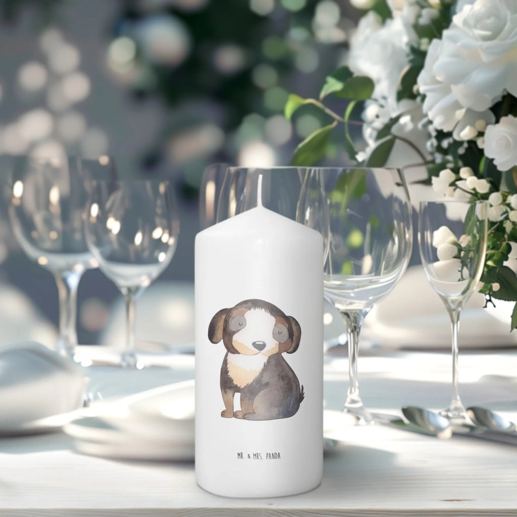 Candle Dog Relax Stumpenkerze, Grosse Kerze, Dekokerze, Dekorative Kerze, Tafelkerze, Zylinderkerze, Geburtstagskerze, Blockkerze, Geburtskerze, Hochzeitskerze, Gartenkerze, Erinnerungslicht, Tischkerze, Handgemachte Kerze, Dinnerkerze, Kerze Mit Spruch, Weihnachtskerze, Adventskerze, Kommunionskerze, Osterkerze, Laternenkerze, Wunschkerze, Bedruckte Kerze, Kerze Mit Motiv, Wachskerze, Schmuckkerze, Erinnerungskerze, Hundemotiv, Sprüche, Hunderasse, Hundebesitzer, Tierliebhaber, Hund, Haustier, Hundeglück, Schwarzer Hund, Liebe, Hundeliebe