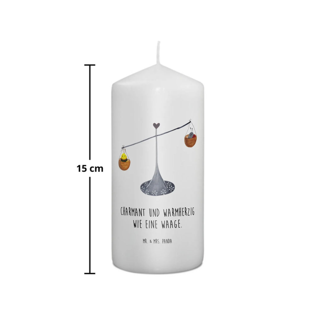 świeca Znak zodiaku waga Bedruckte Kerze, Wunschkerze, Kerze Mit Motiv, Osterkerze, Laternenkerze, Handgemachte Kerze, Blockkerze, Stumpenkerze, Gartenkerze, Tischkerze, Tafelkerze, Weihnachtskerze, Schmuckkerze, Zylinderkerze, Geburtstagskerze, Geburtskerze, Dekokerze, Grosse Kerze, Erinnerungslicht, Hochzeitskerze, Wachskerze, Adventskerze, Dekorative Kerze, Dinnerkerze, Kommunionskerze, Erinnerungskerze, Kerze Mit Spruch, Horoskop, Astrologie, Aszendent, Tierkreiszeichen, Sternzeichen, Geschenk Oktober, Geburtstag Oktober, Geburtstag September, Waage Geschenk, Waage Sternzeichen, Waage, Marienkäfer, Biene, Geschenk September, Gleichgewicht, Hummel