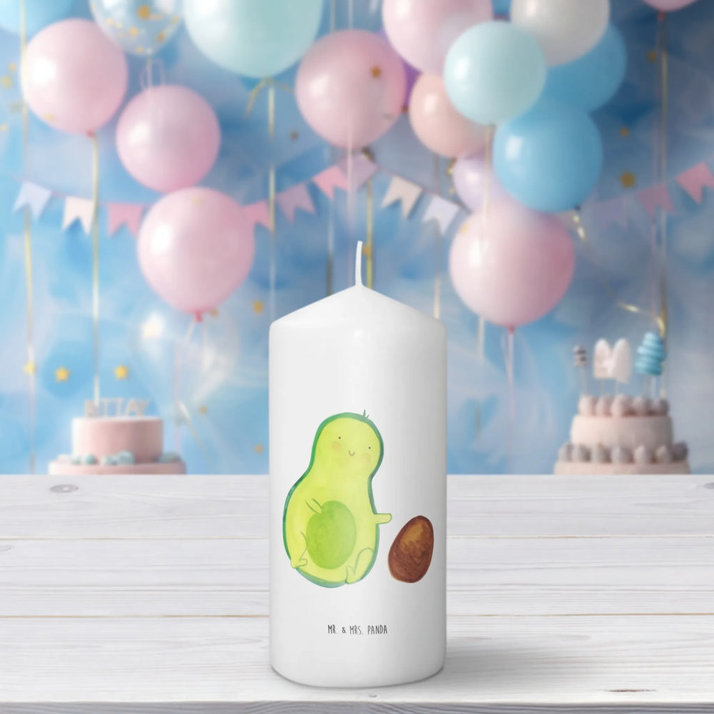 Kerze Avocado rollt Kern Laternenkerze, Kommunionskerze, Weihnachtskerze, Grosse Kerze, Blockkerze, Geburtstagskerze, Geburtskerze, Osterkerze, Stumpenkerze, Handgemachte Kerze, Dinnerkerze, Zylinderkerze, Wunschkerze, Bedruckte Kerze, Wachskerze, Tischkerze, Hochzeitskerze, Erinnerungskerze, Gartenkerze, Dekorative Kerze, Tafelkerze, Dekokerze, Erinnerungslicht, Adventskerze, Kerze Mit Motiv, Kerze Mit Spruch, Schmuckkerze, Veggie, Vegan, Avocado, Gesund, Baby, Erstes Kind, Schwangerschaft, Avocados, Zur Geburt, Geburtstag, Große Liebe, Säugling, Love, Liebe, Babyparty, Schwanger, Kind, Geburt